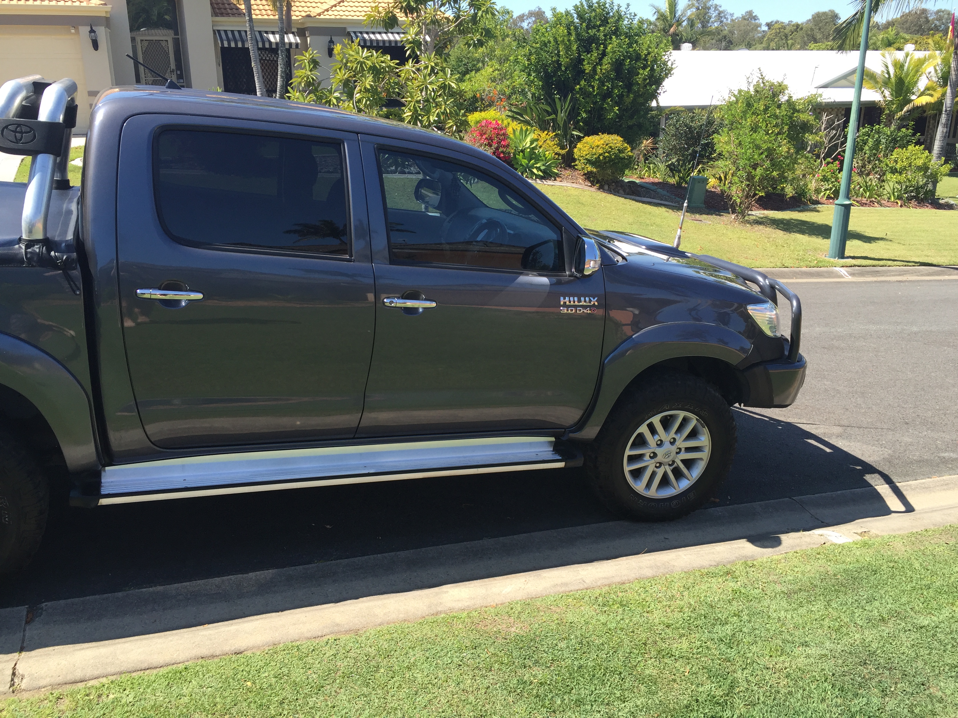 toyota hilux sr5 2013 bull bar #7