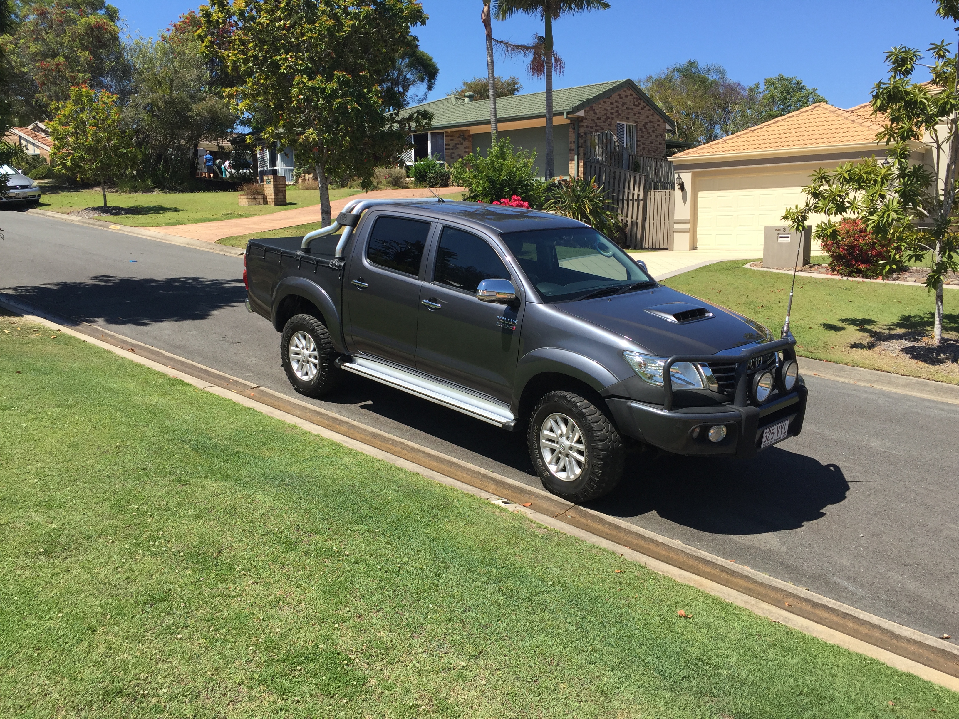 toyota hilux sr5 2013 bull bar #4