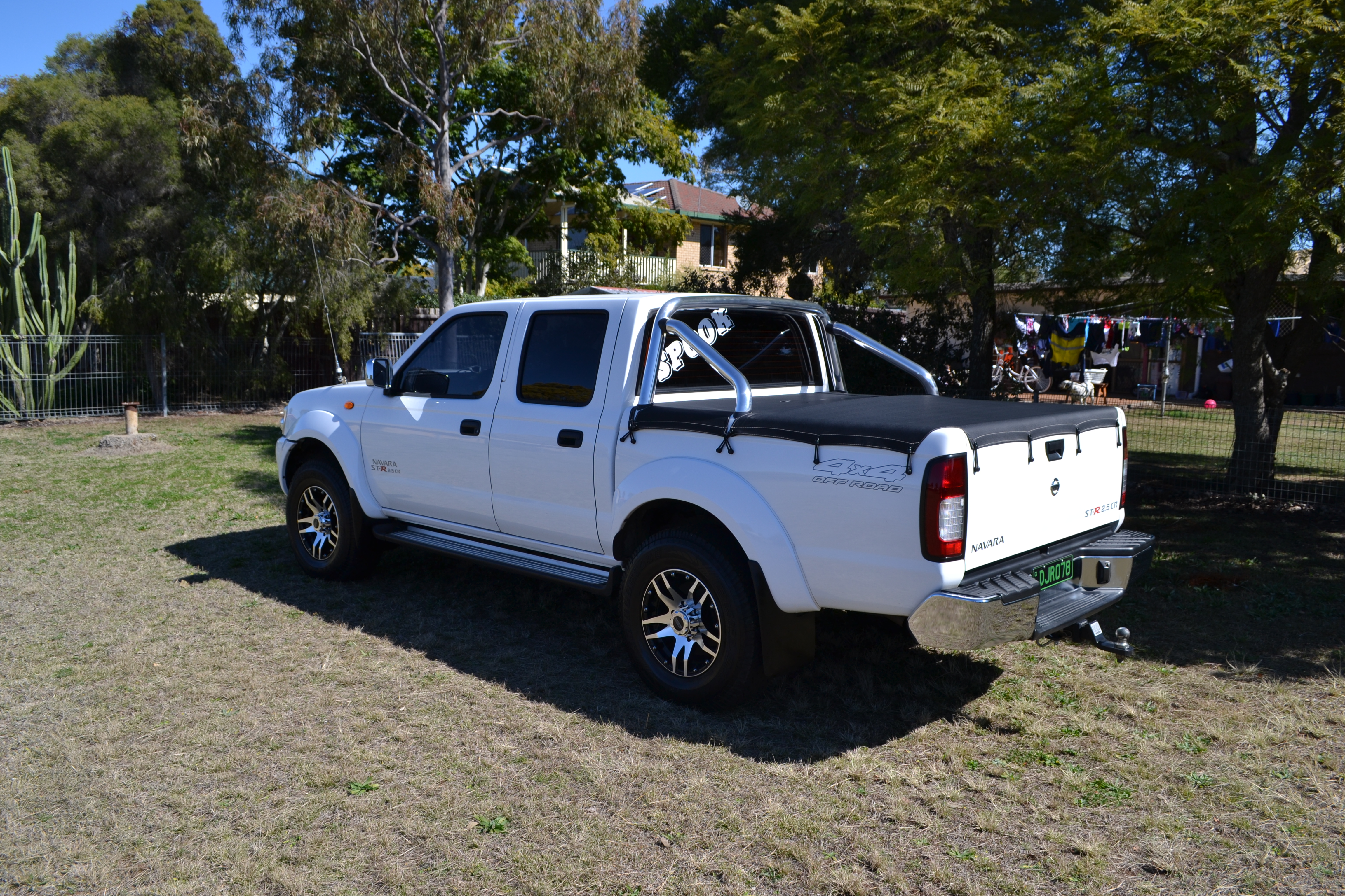 Nissan navara series 4 #3