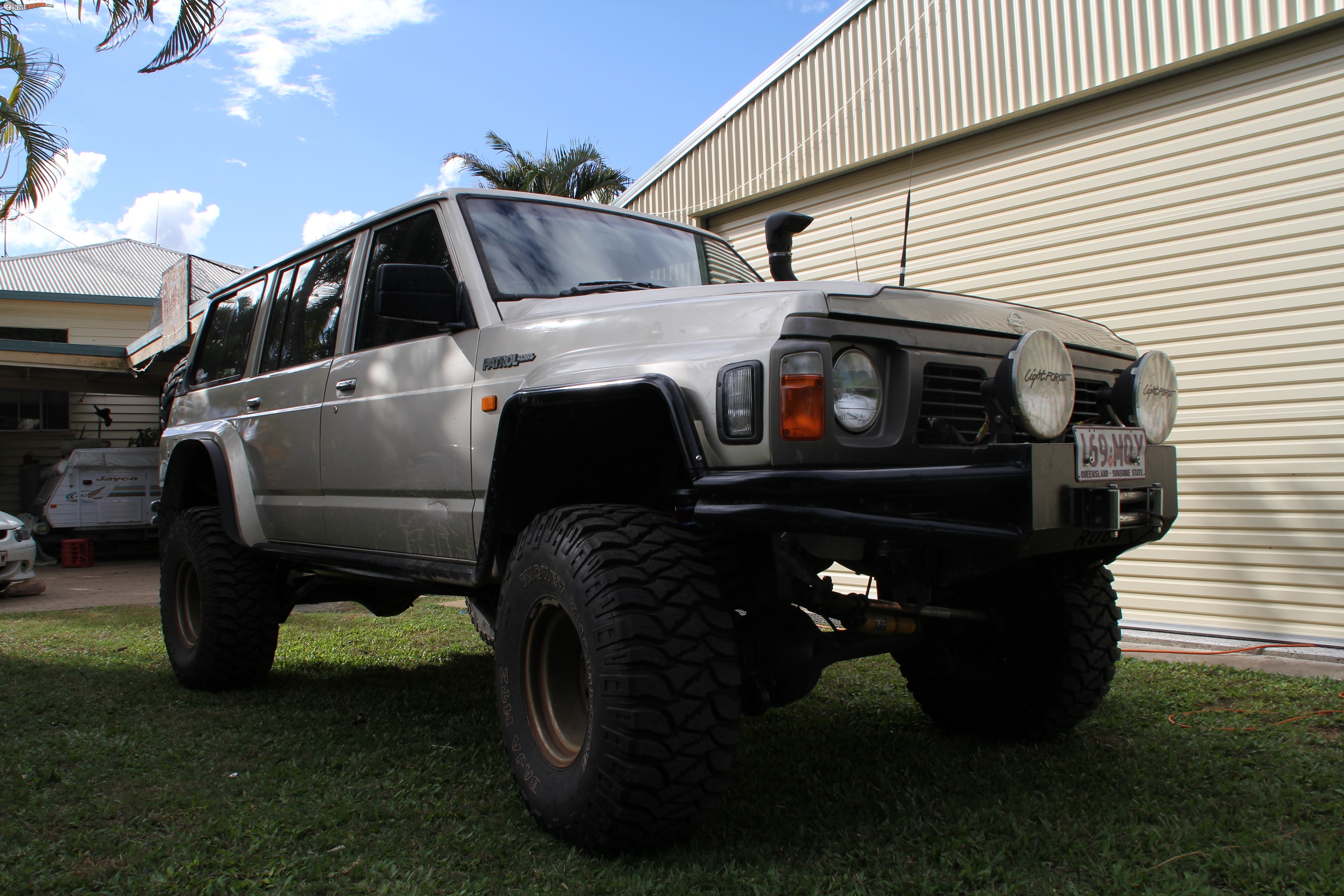 1994 Nissan patrol gq ii dx #2