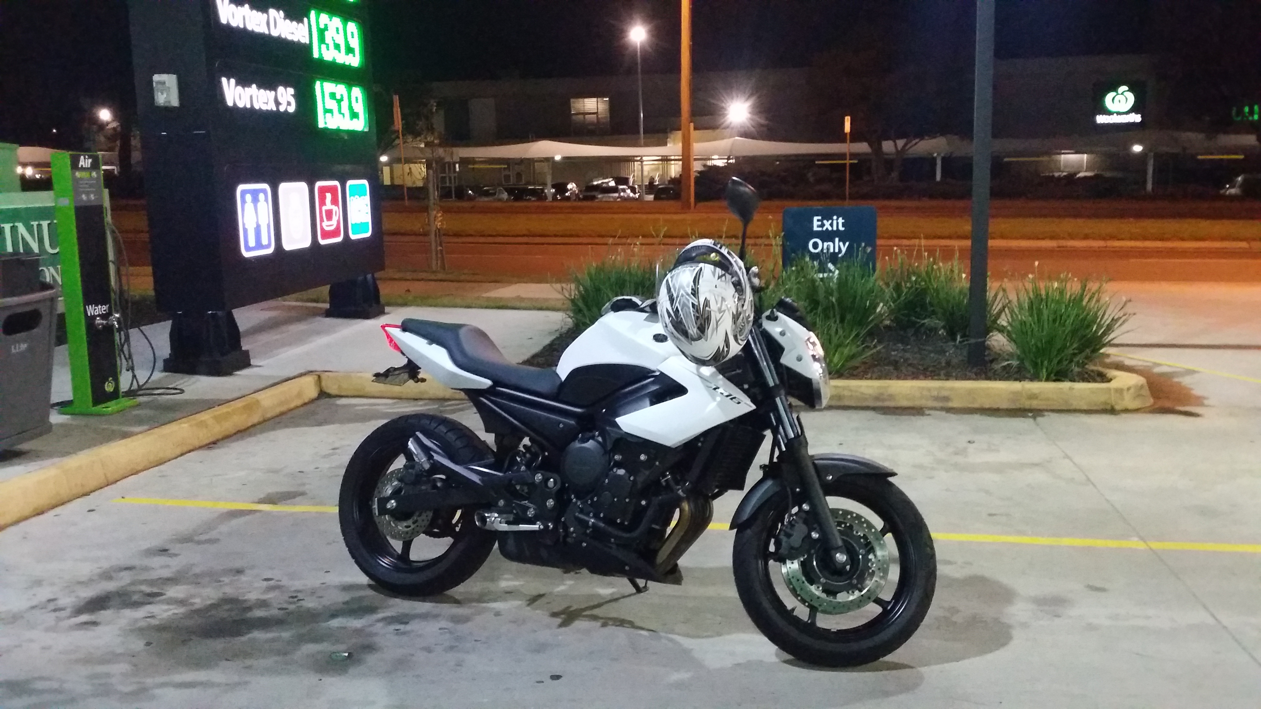 2013 Yamaha XJ6N