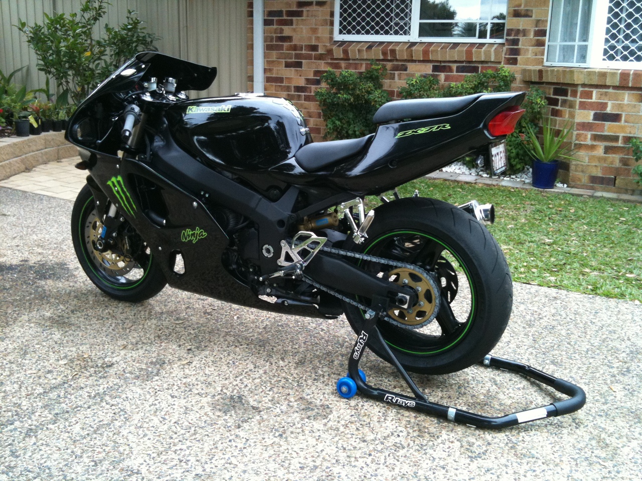 1997 Kawasaki ZX-7R Ninja Monster Energy 