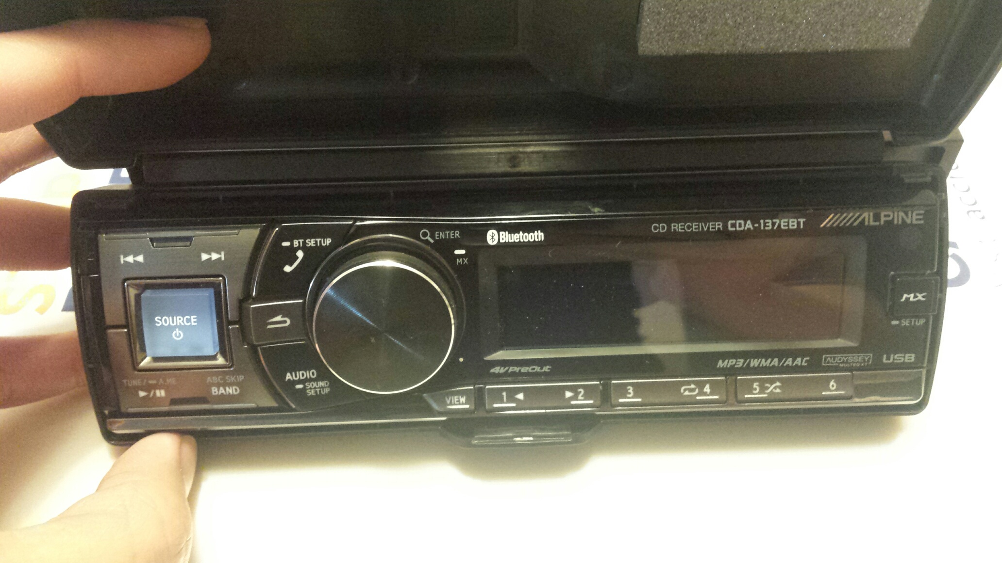 Alpine CDA CD Receiver With Bluetooth, Alpine HEAD UNIT