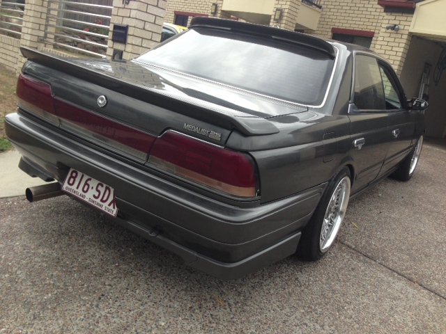 Nissan Laurel c33