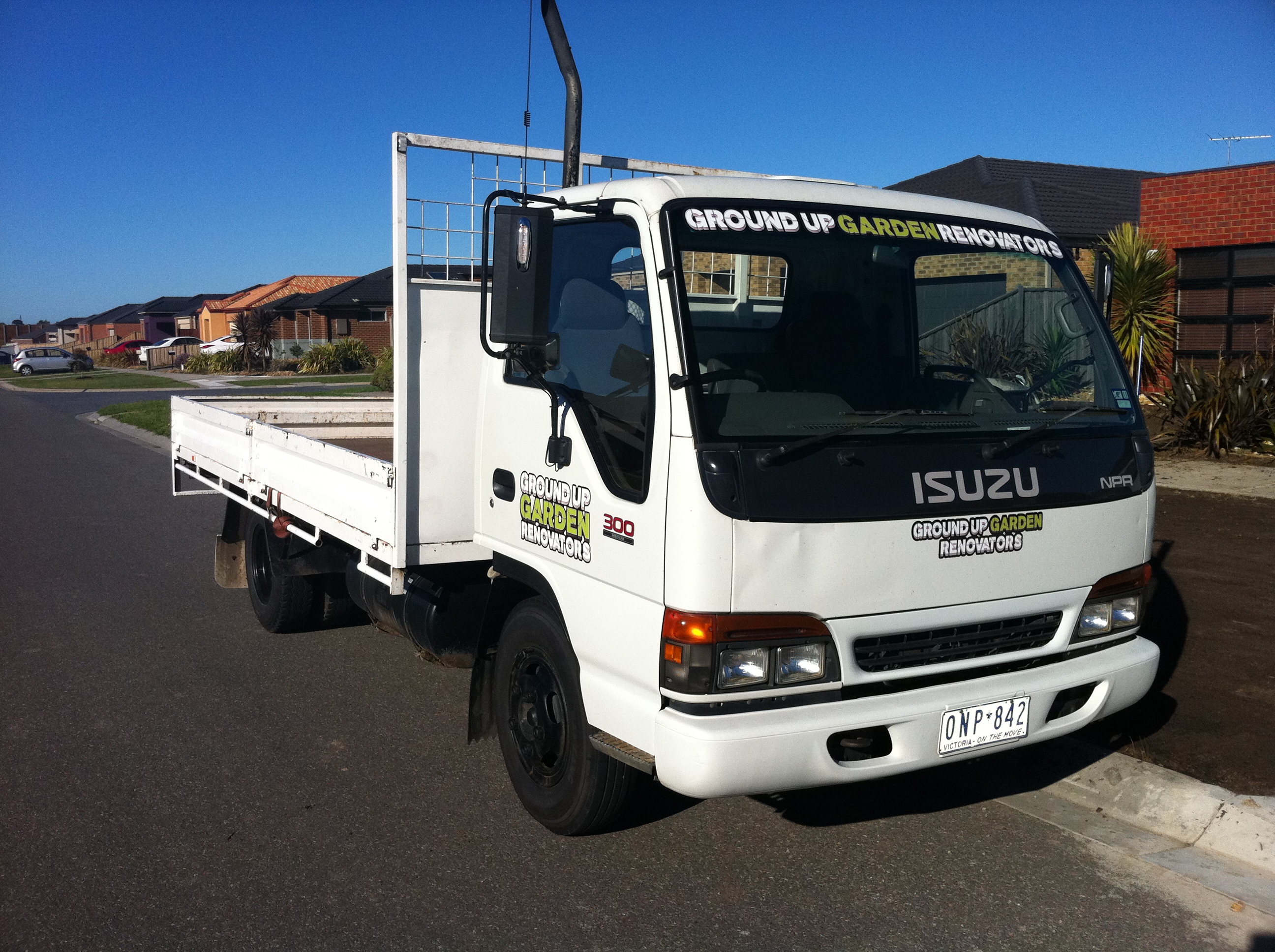 1997 Isuzu NPR 300