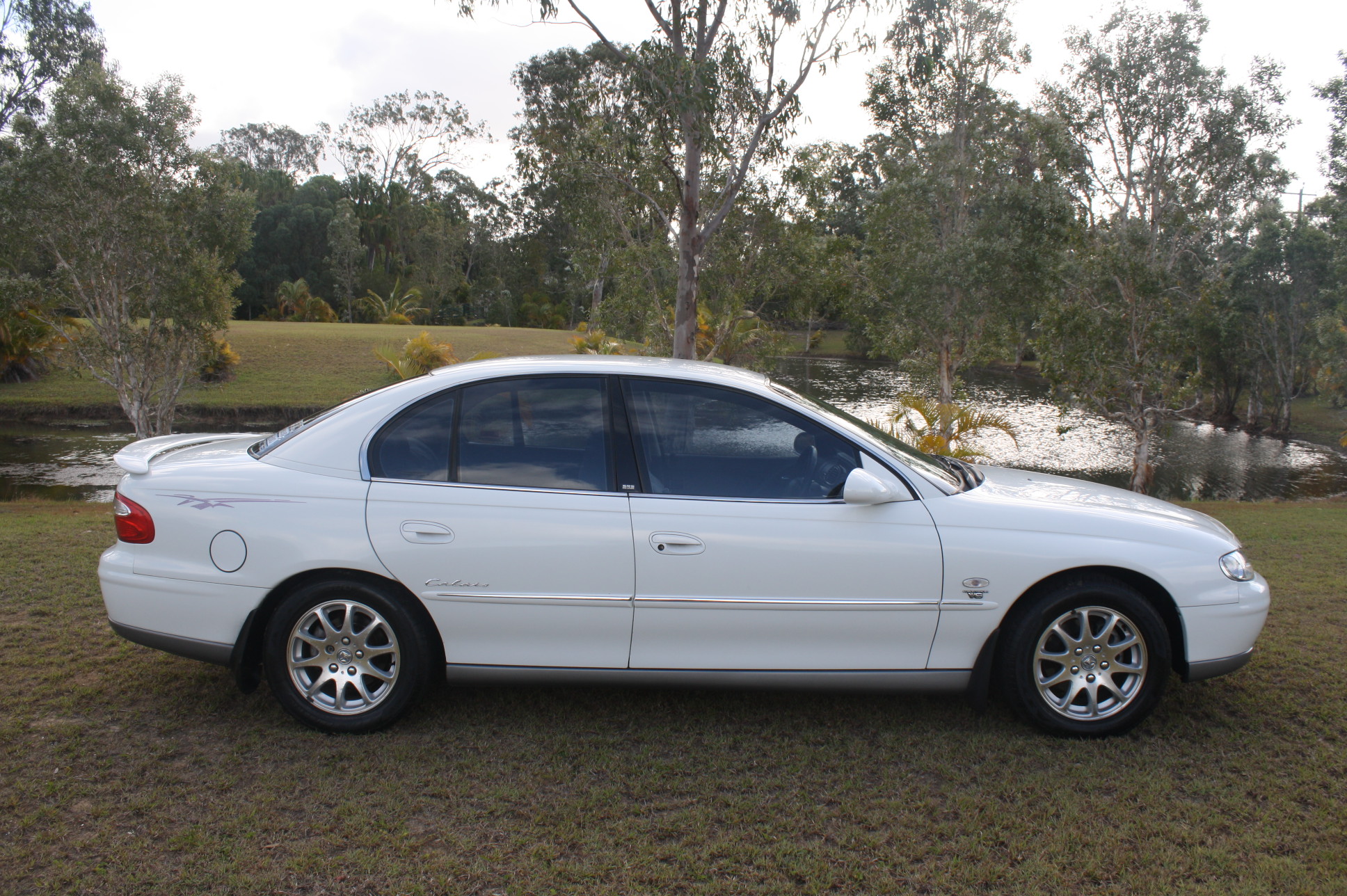 2000 Holden Calais VX