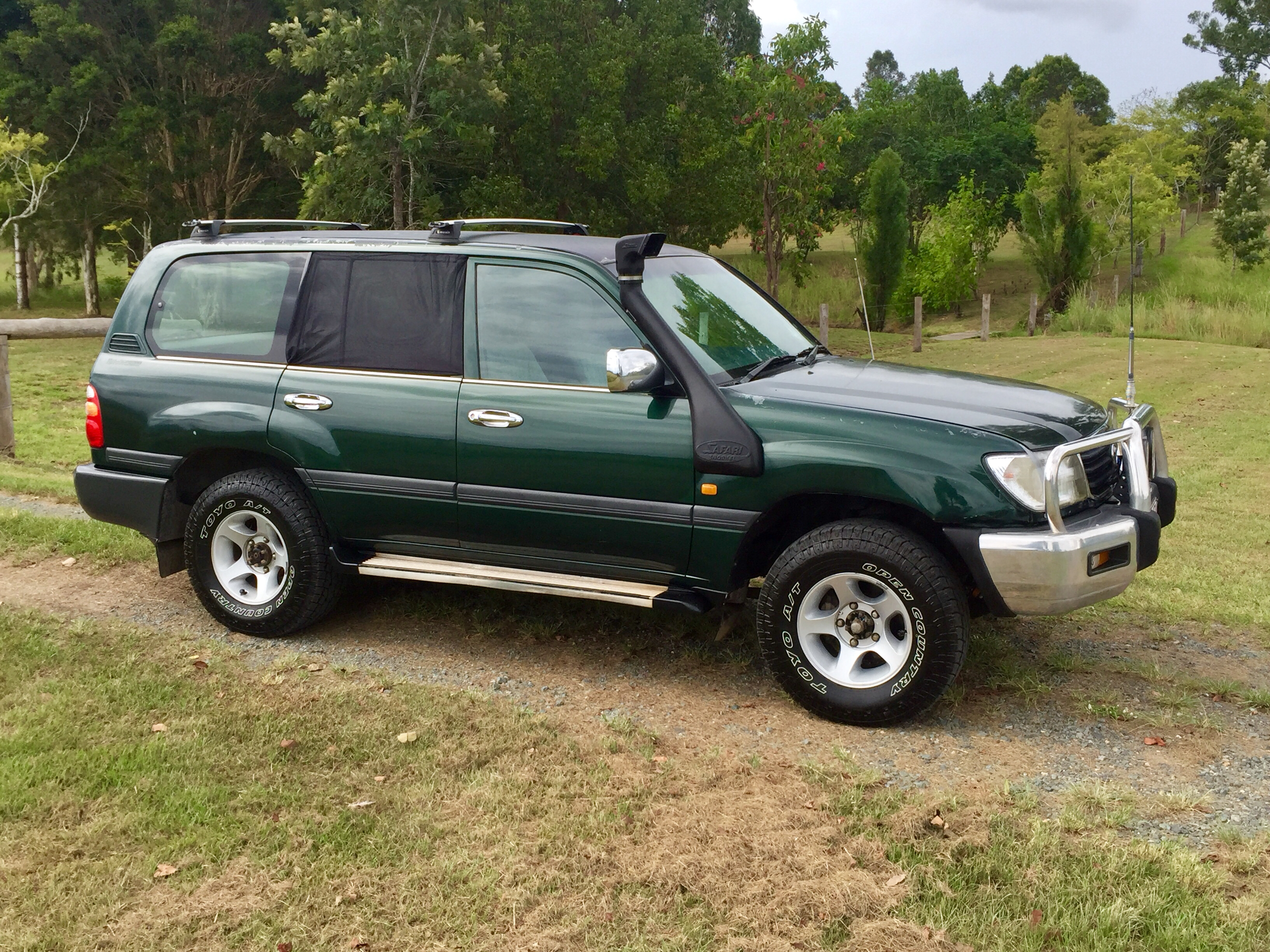 2000 Toyota Landcruiser (4X4) FZJ79R