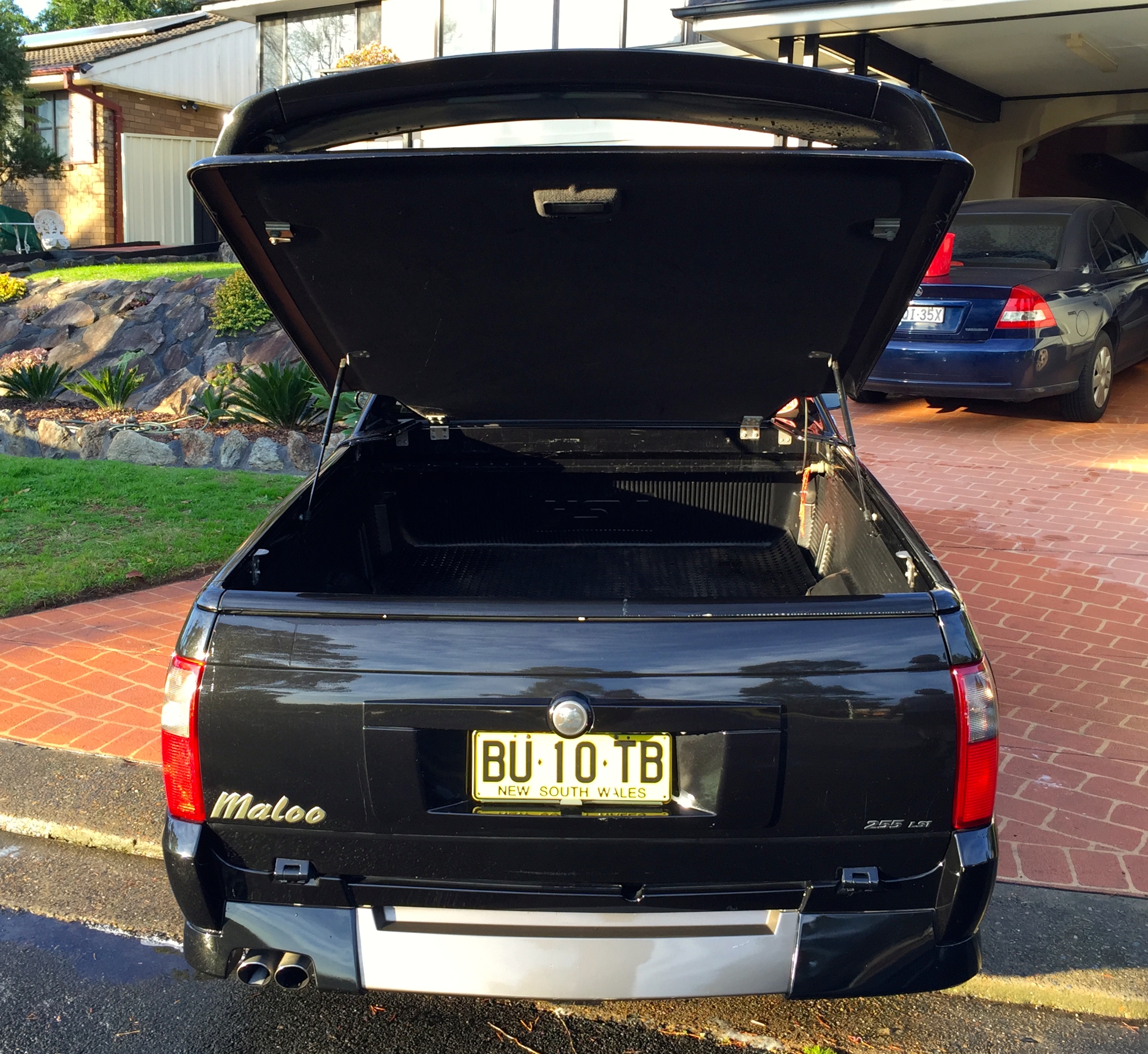 2002 HSV Maloo R8 YII