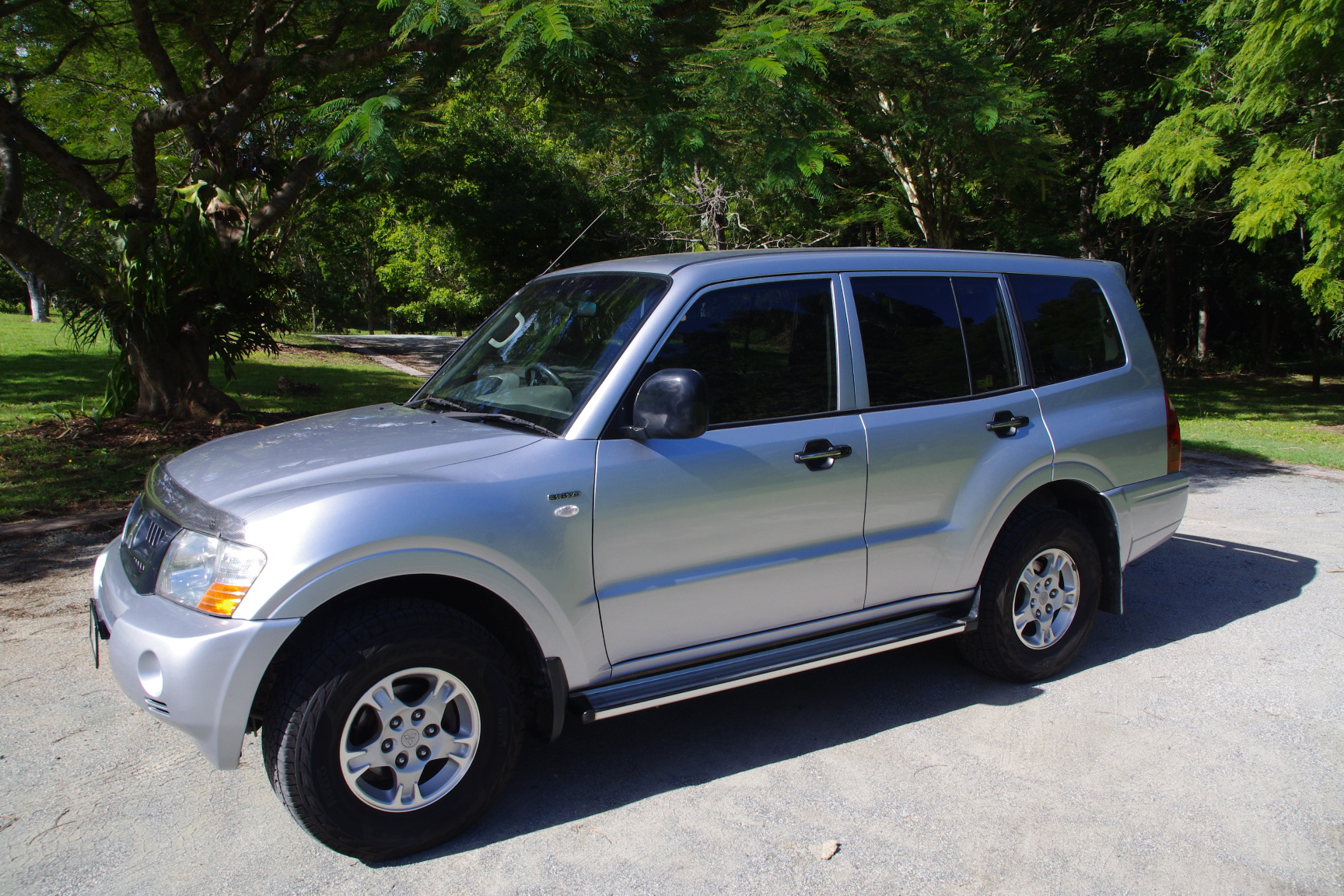 2005 Mitsubishi Pajero