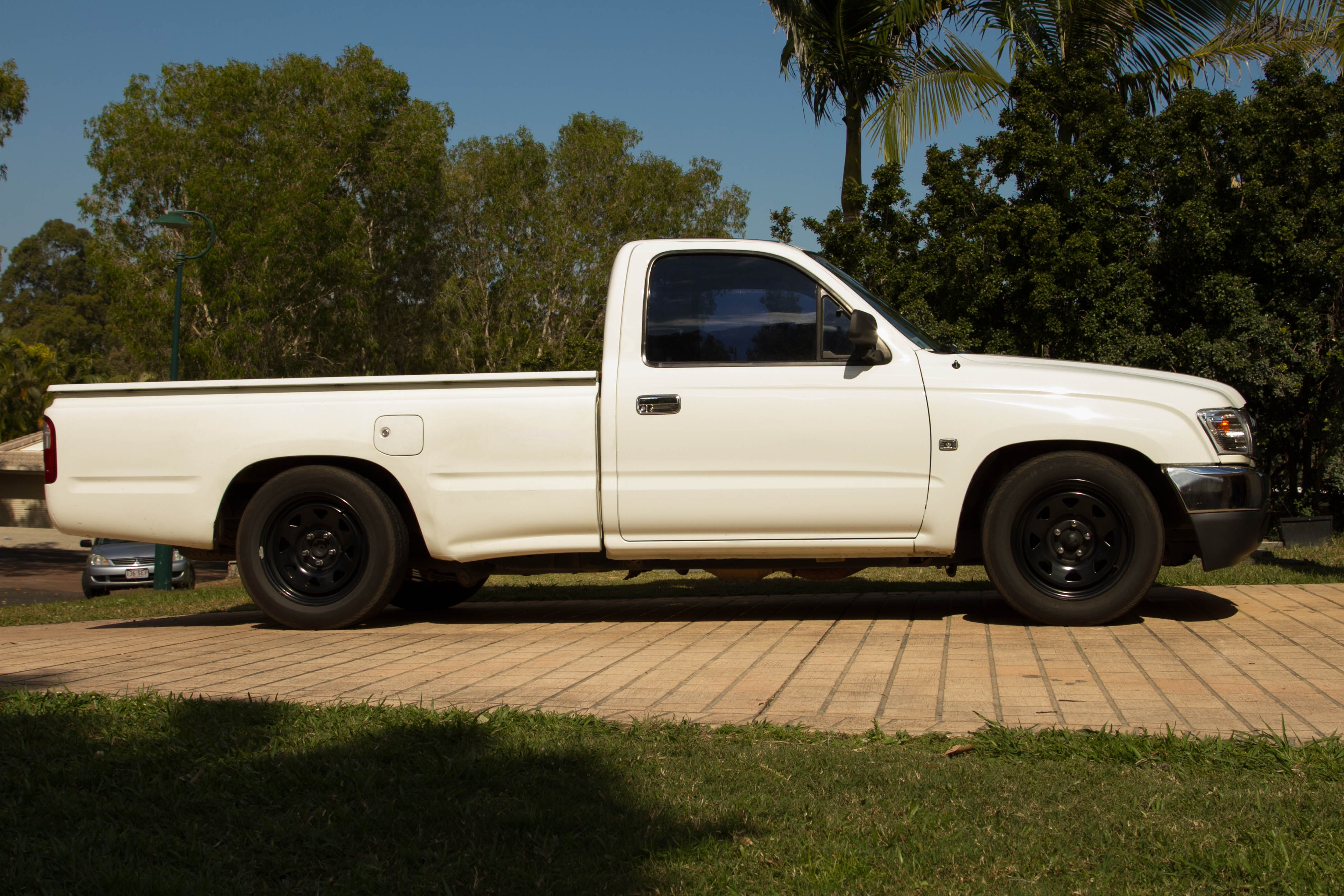 2005 Toyota Hilux Workmate RZN149R