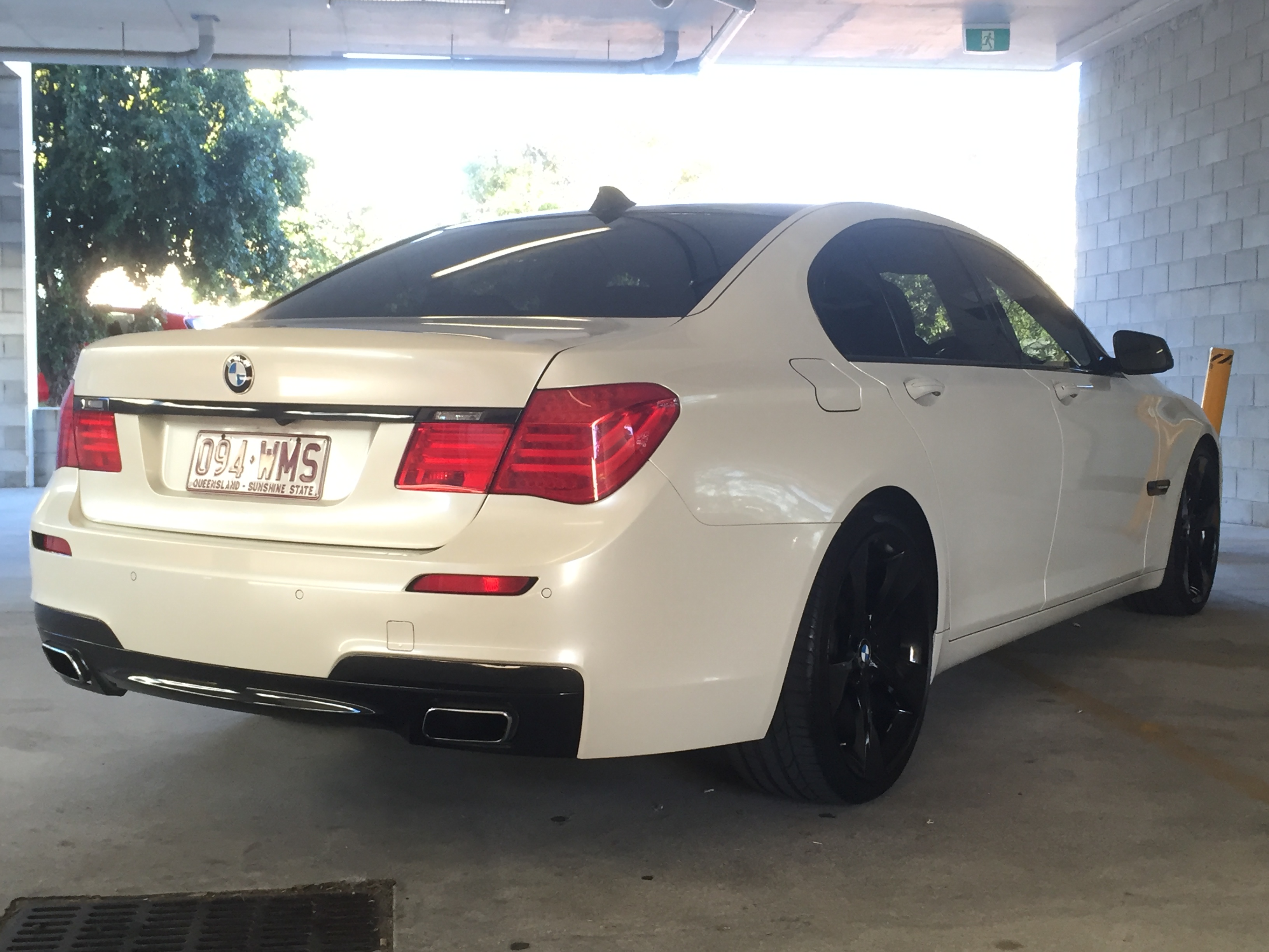 2010 BMW 740i