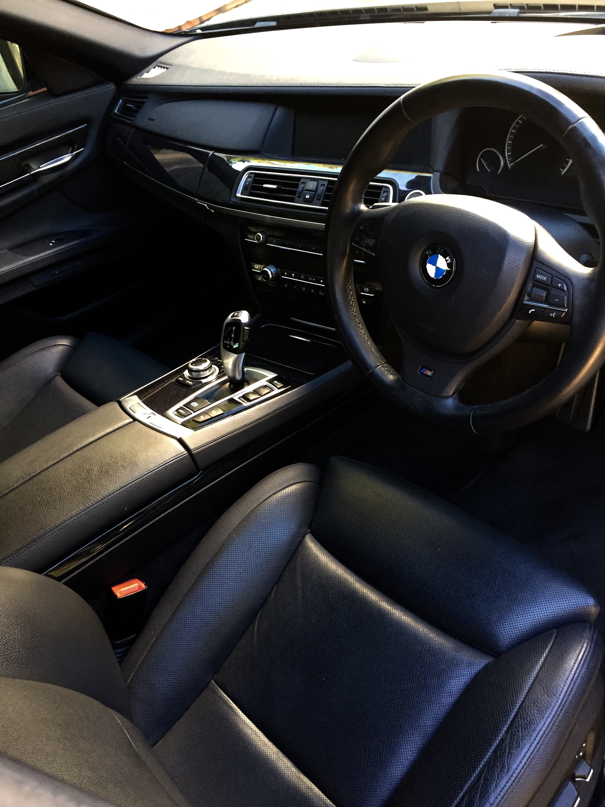 2010 BMW 740i