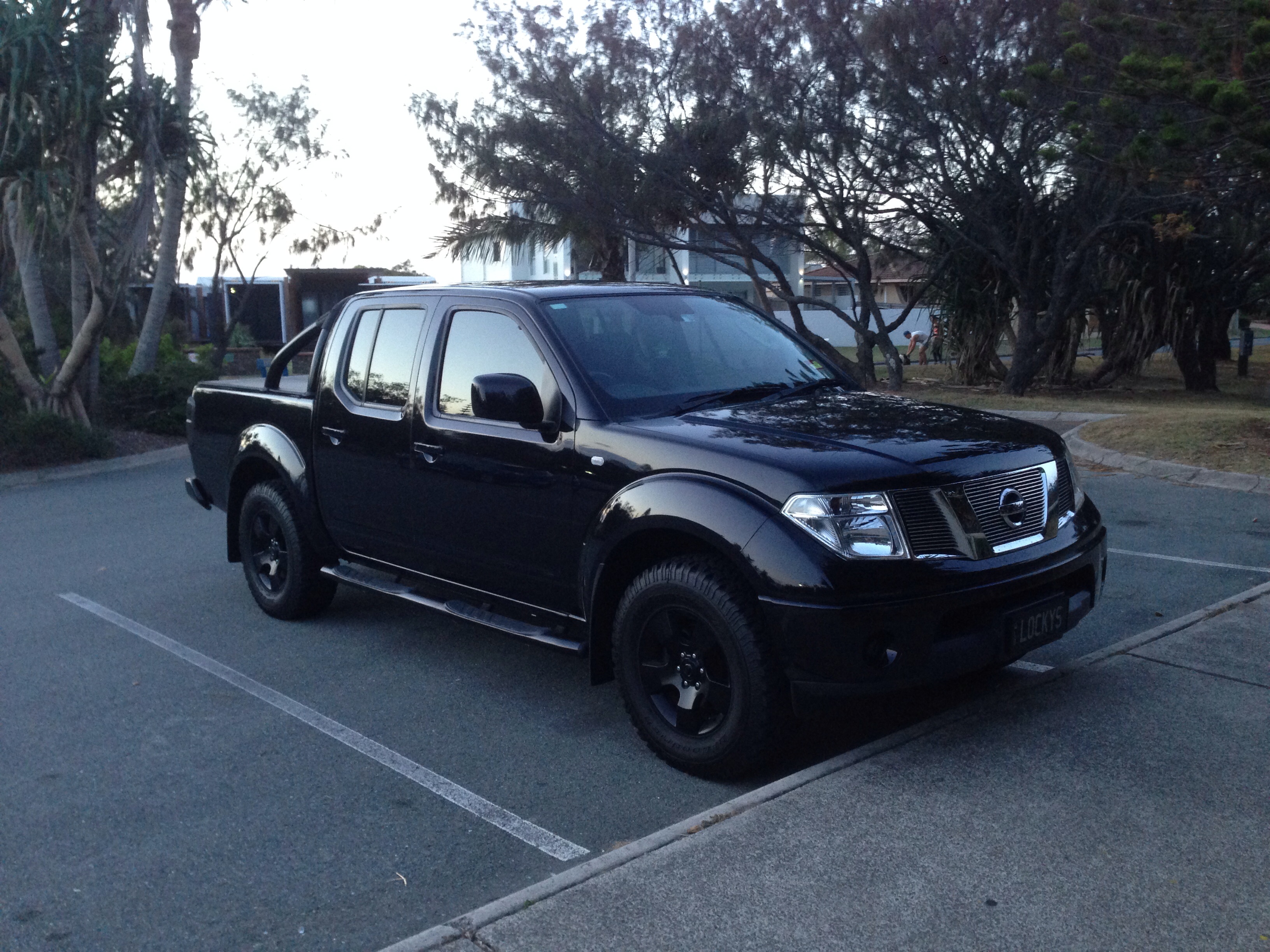 Nissan Navara 2005 Black