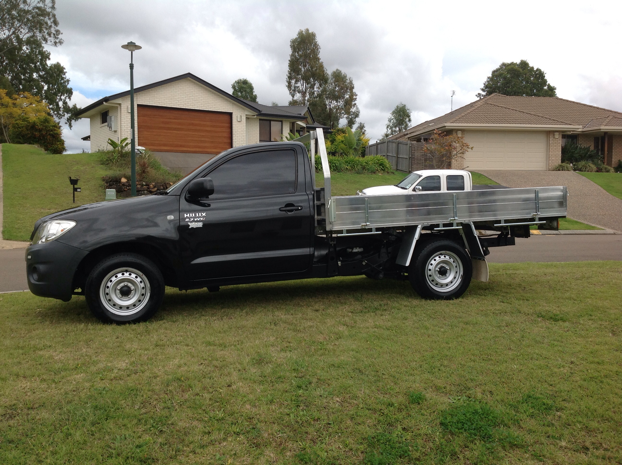 2010 Toyota Hilux Workmate TGN16R MY11 Upgrade