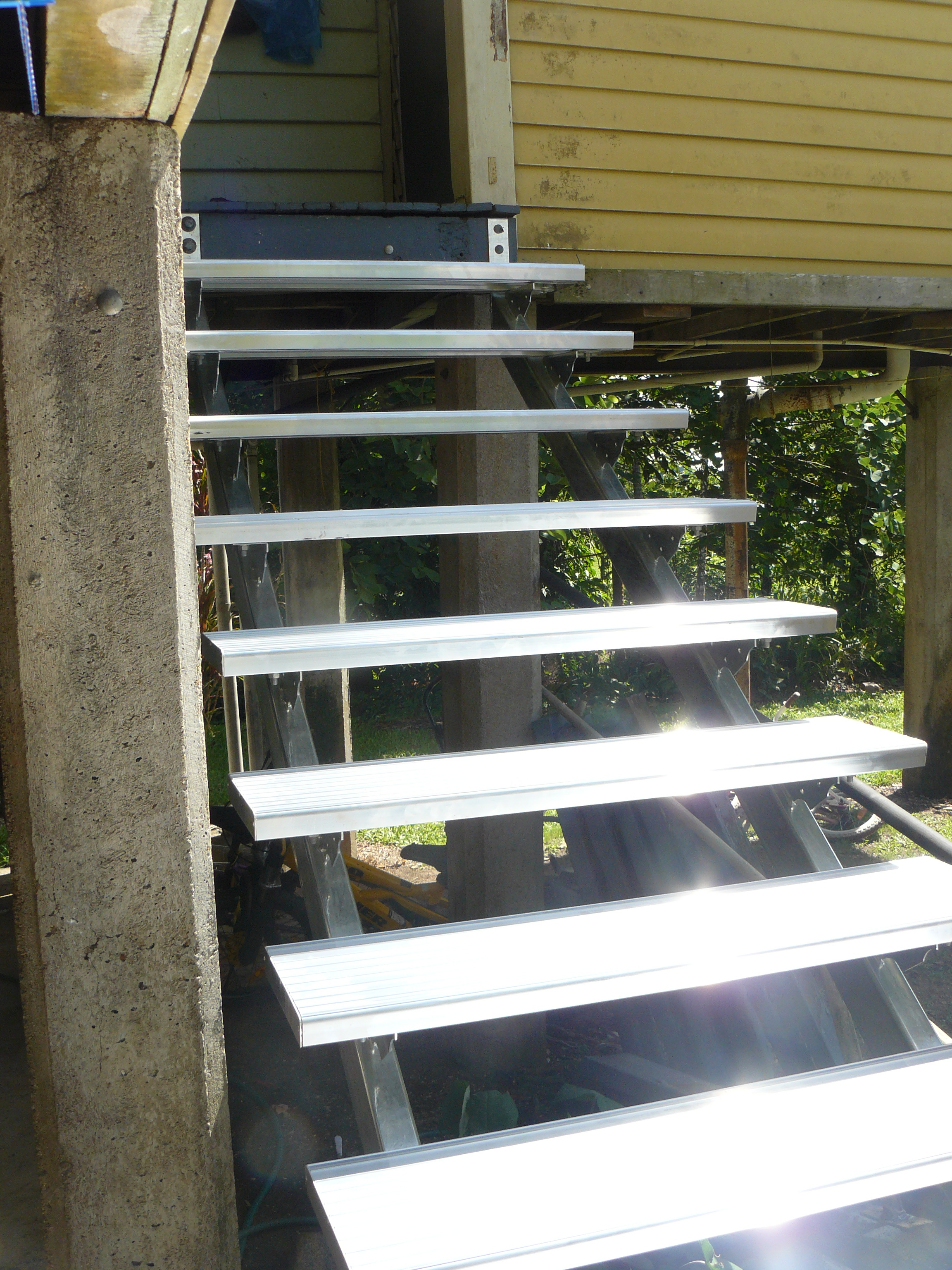 Aluminium Stair Treads / Steps PER Metre