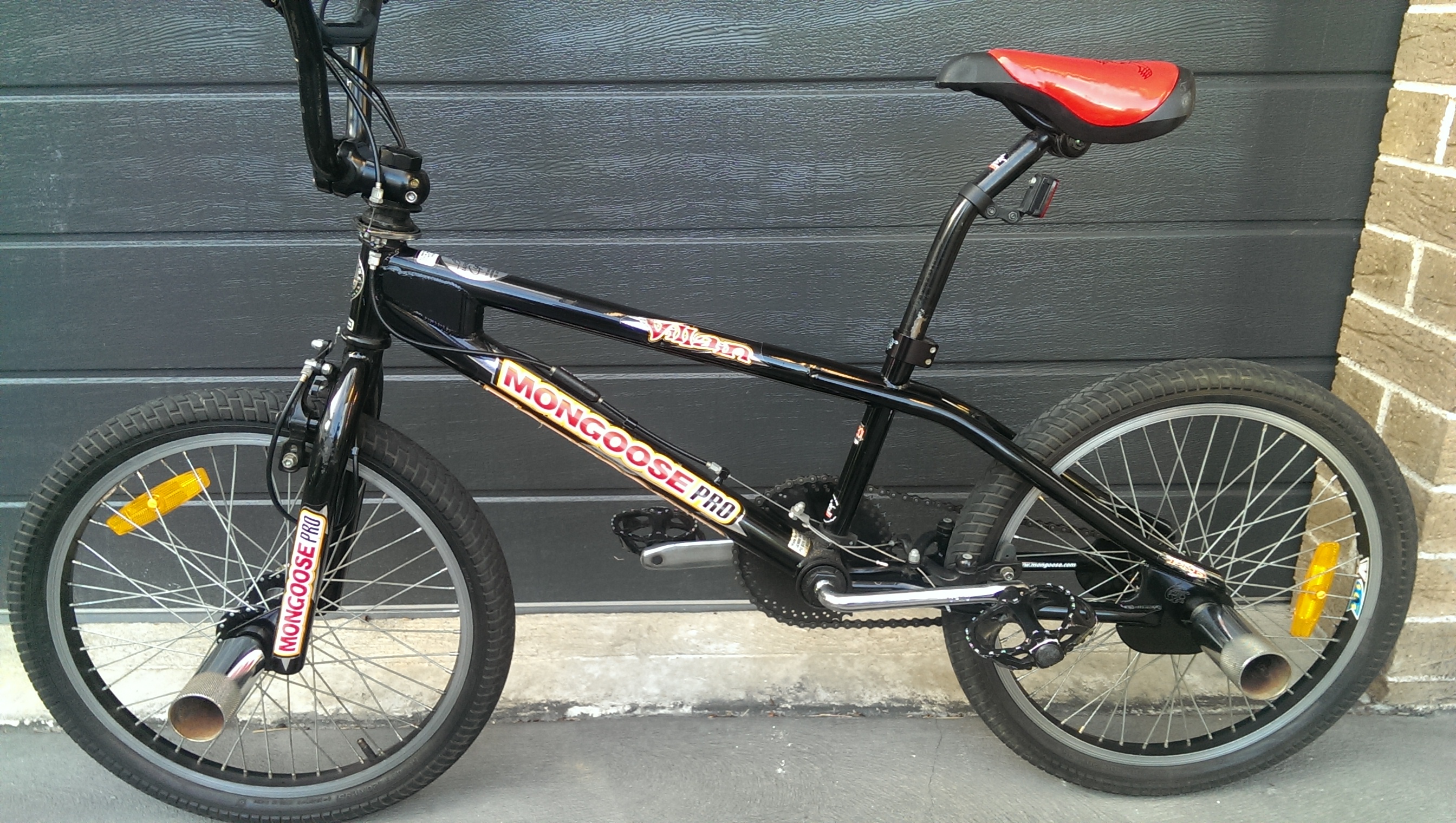 Mongoose pro villain discount bmx