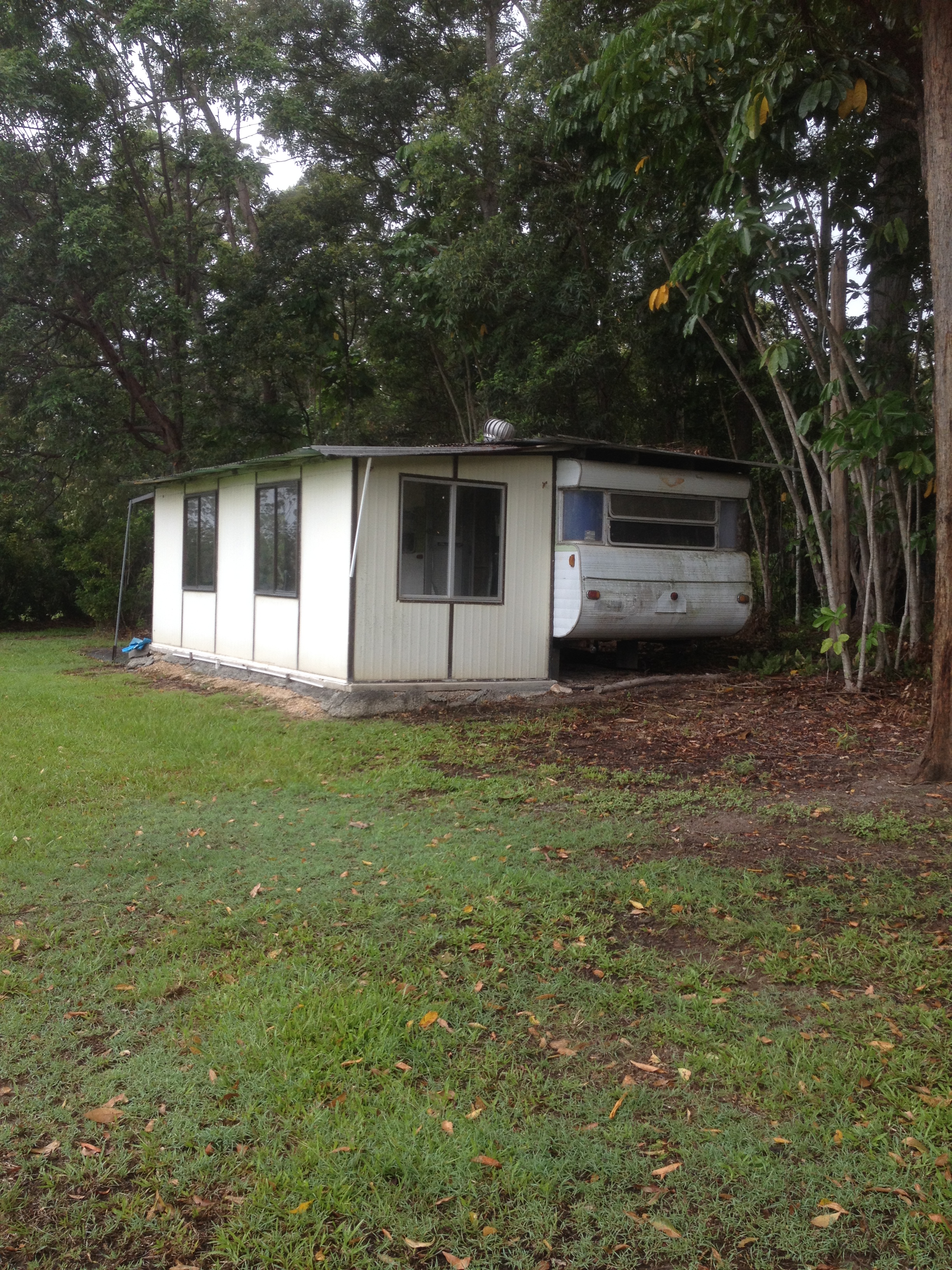 26FT Caravan and Aluminium Annex