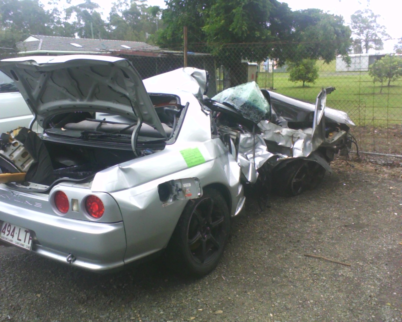 Nissan GTR 32 crash