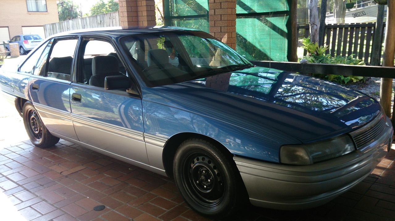 1989 Holden Calais Vn