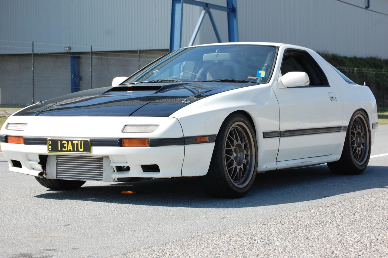 Mazda RX 7 old