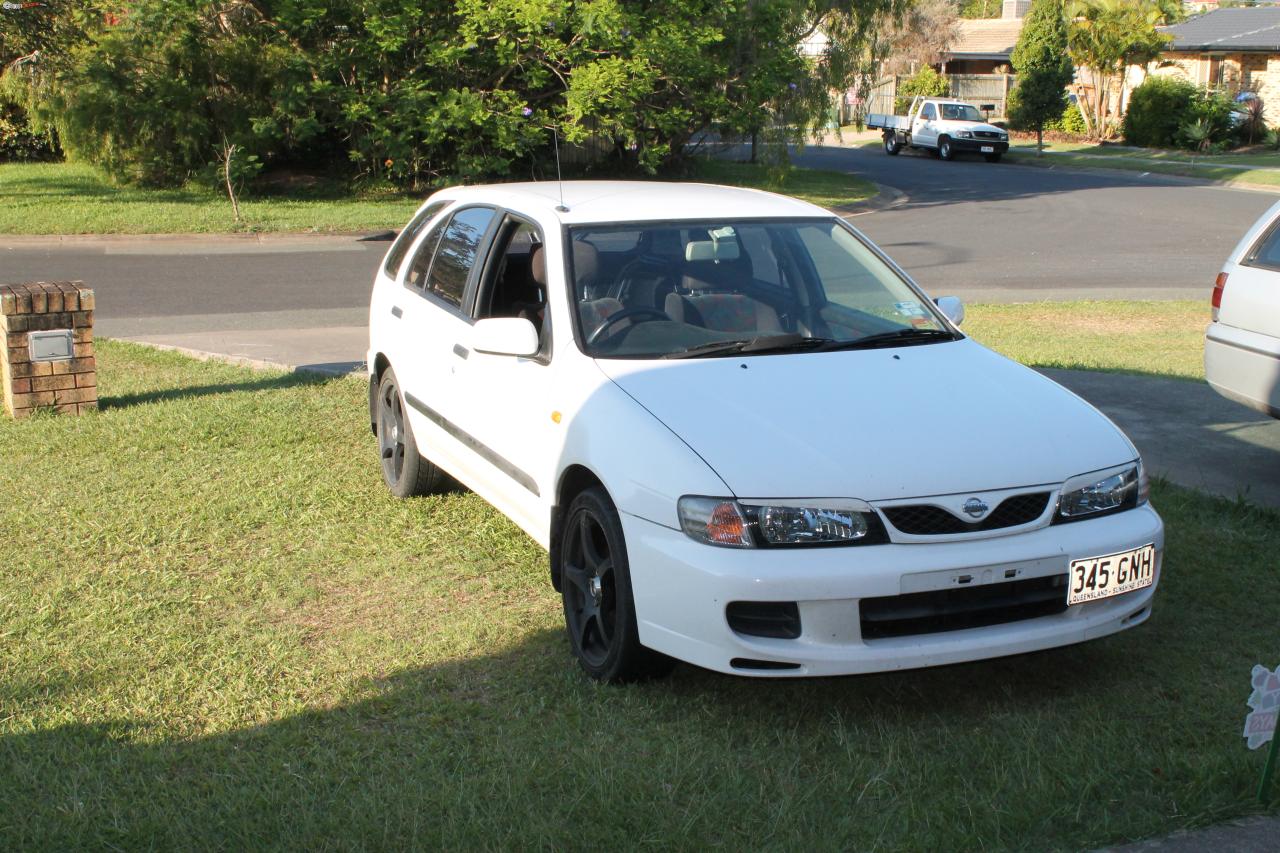 1998 Nissan Pulsar Sss