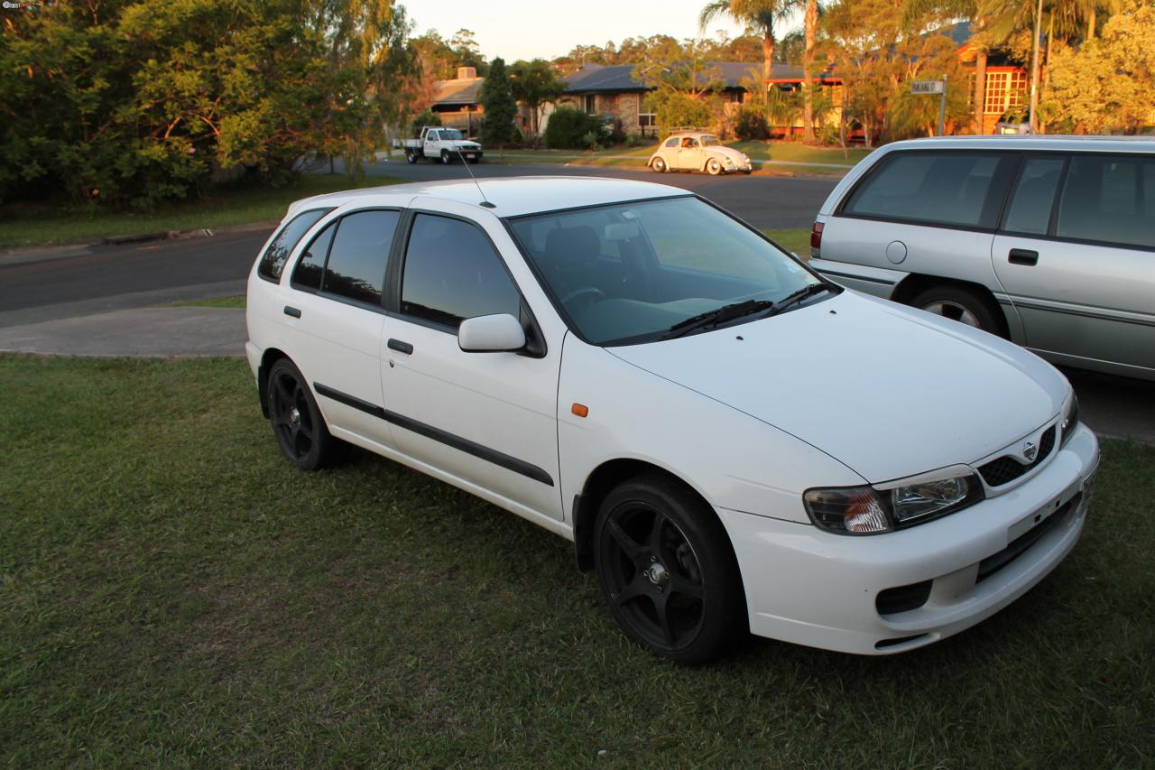 1998 Nissan Pulsar Sss