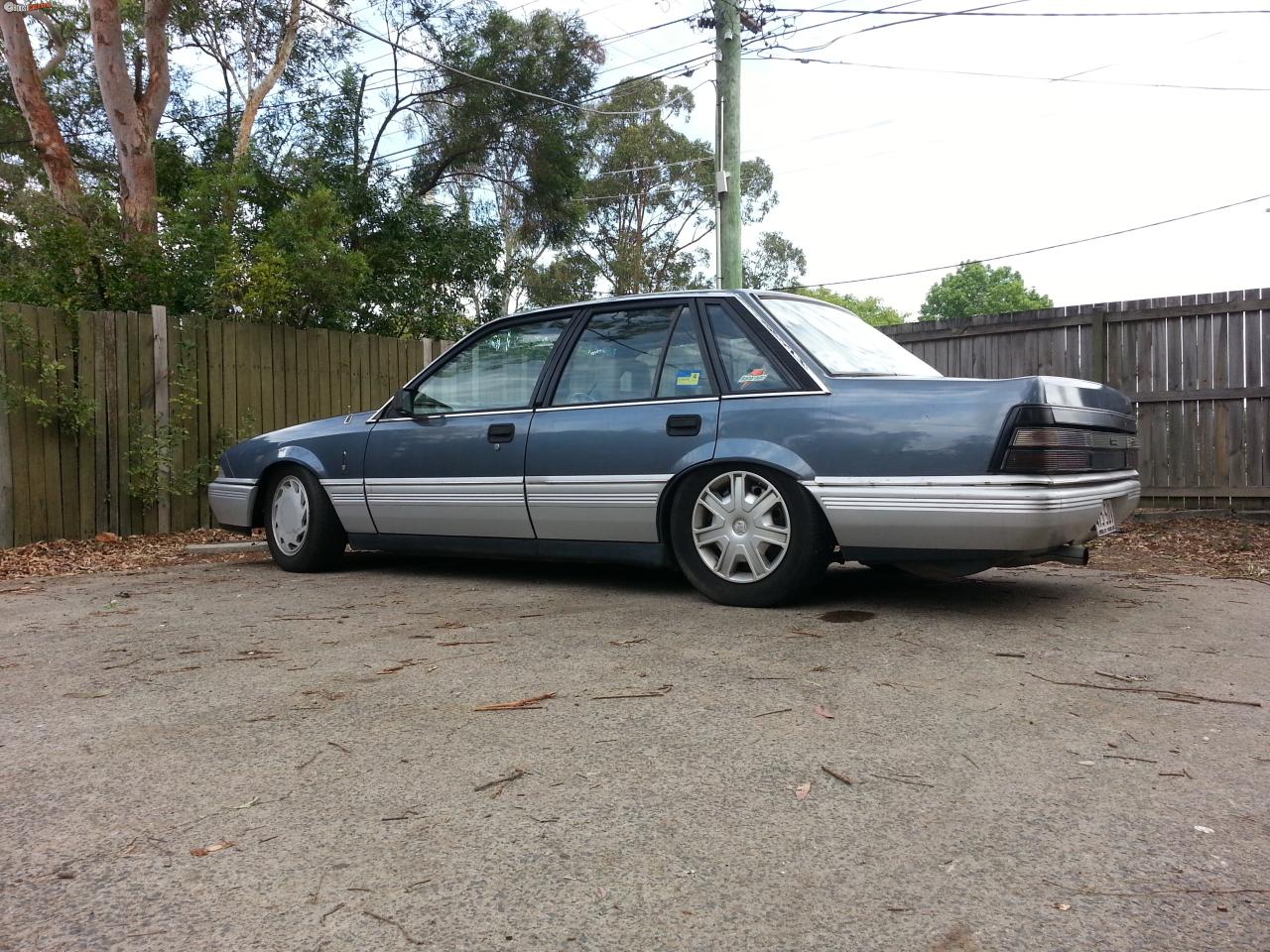 1986 Holden Calais Vl