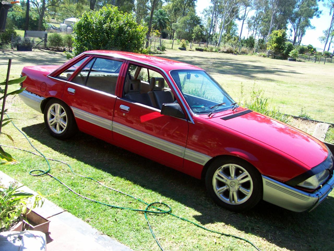 1987 Holden Commodore VL