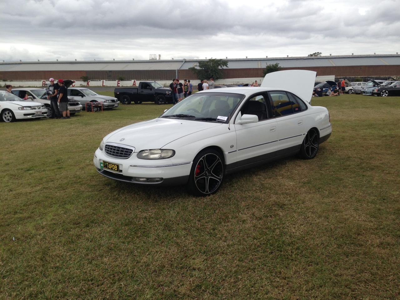 1999 Holden Statesman