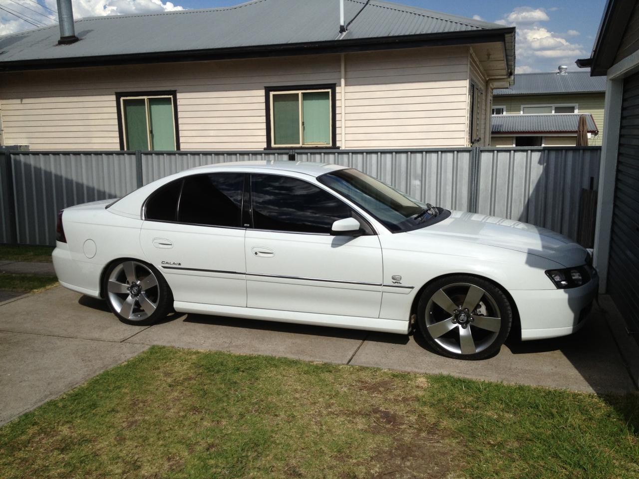 2003 Holden Calais