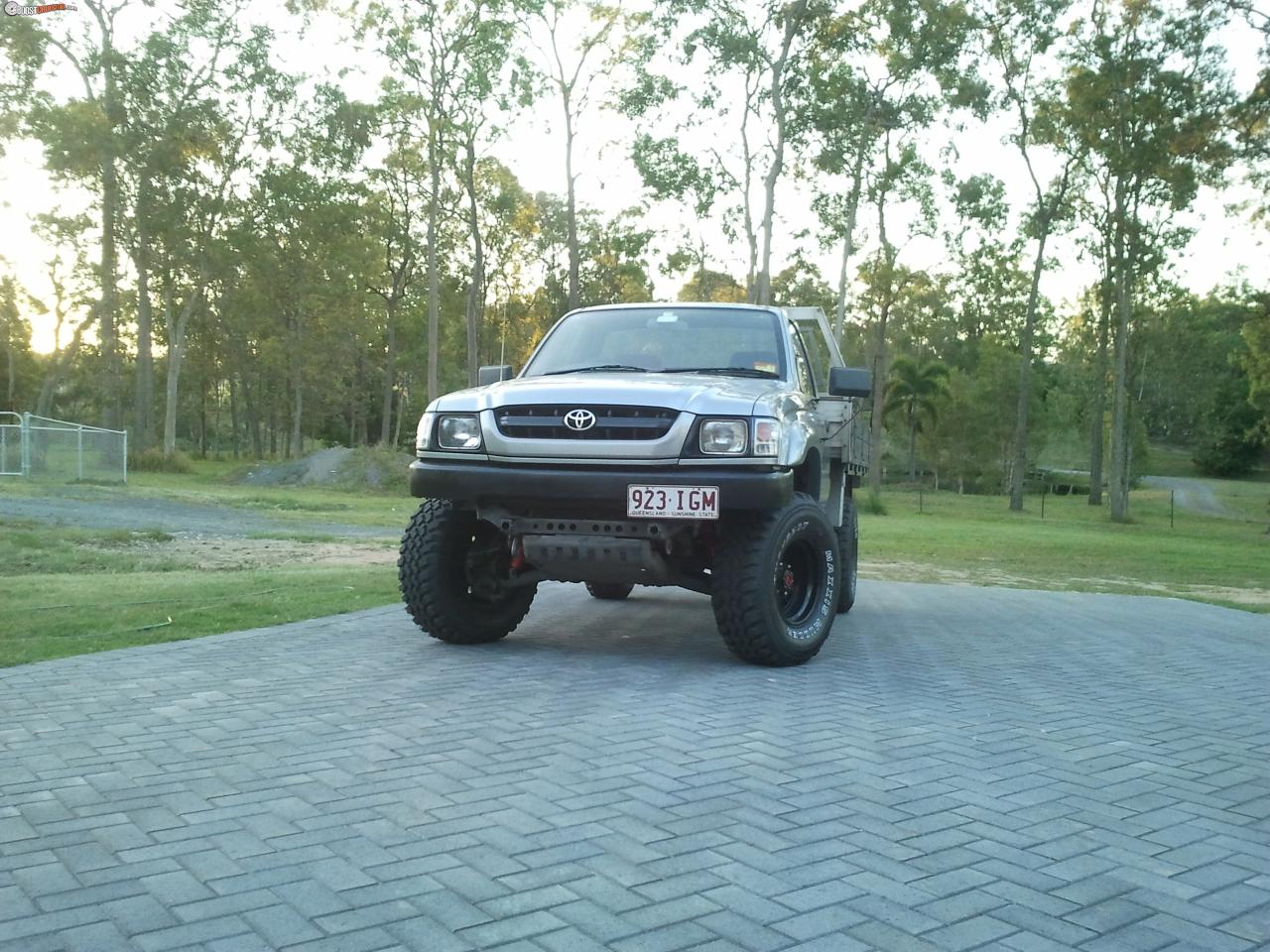 2004 Toyota Hilux 