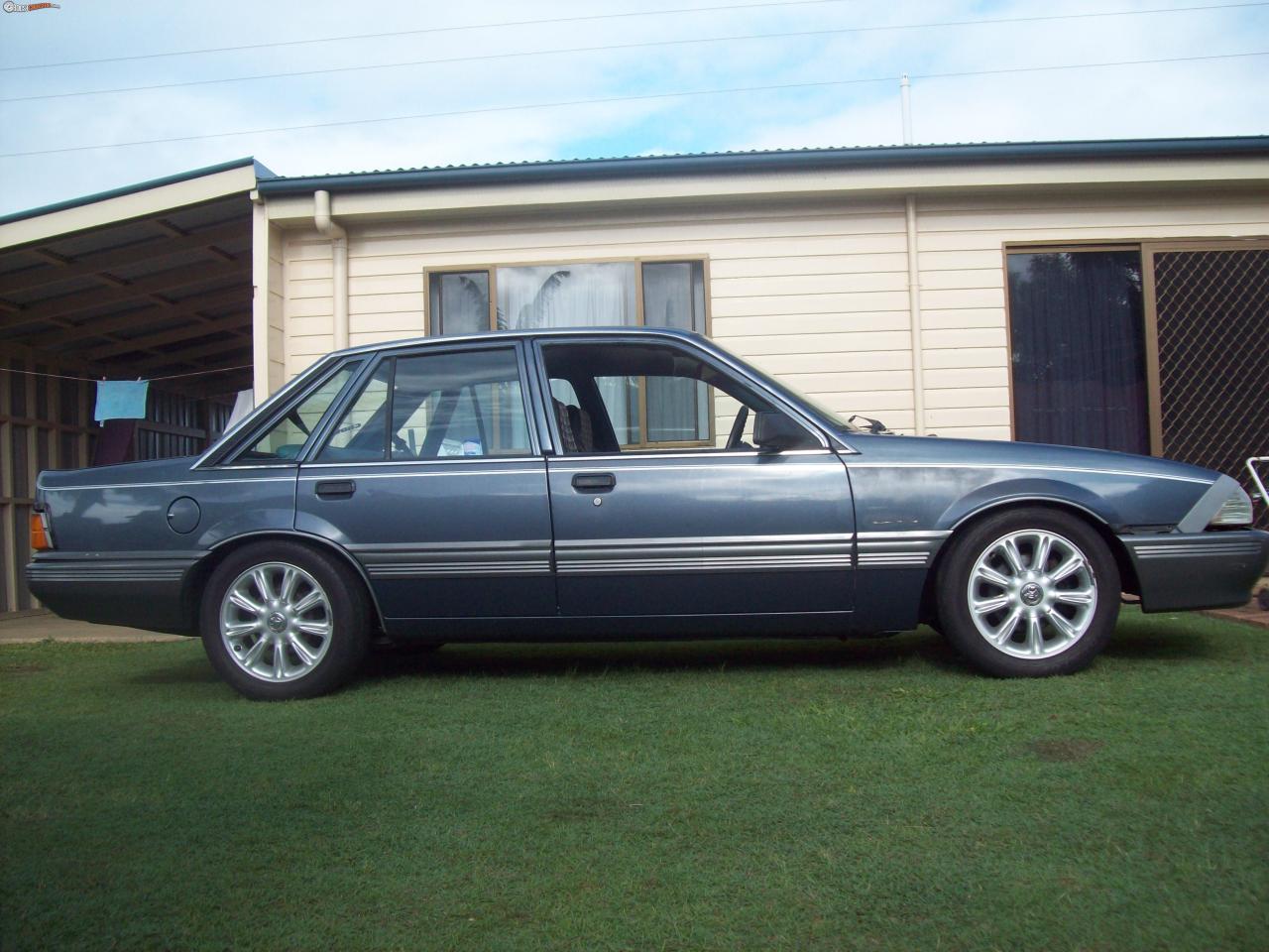 1987 Holden Commodore Vl