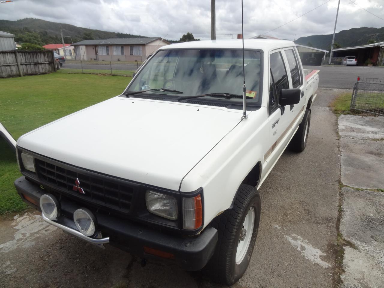 1989 Mitsubishi Triton Me