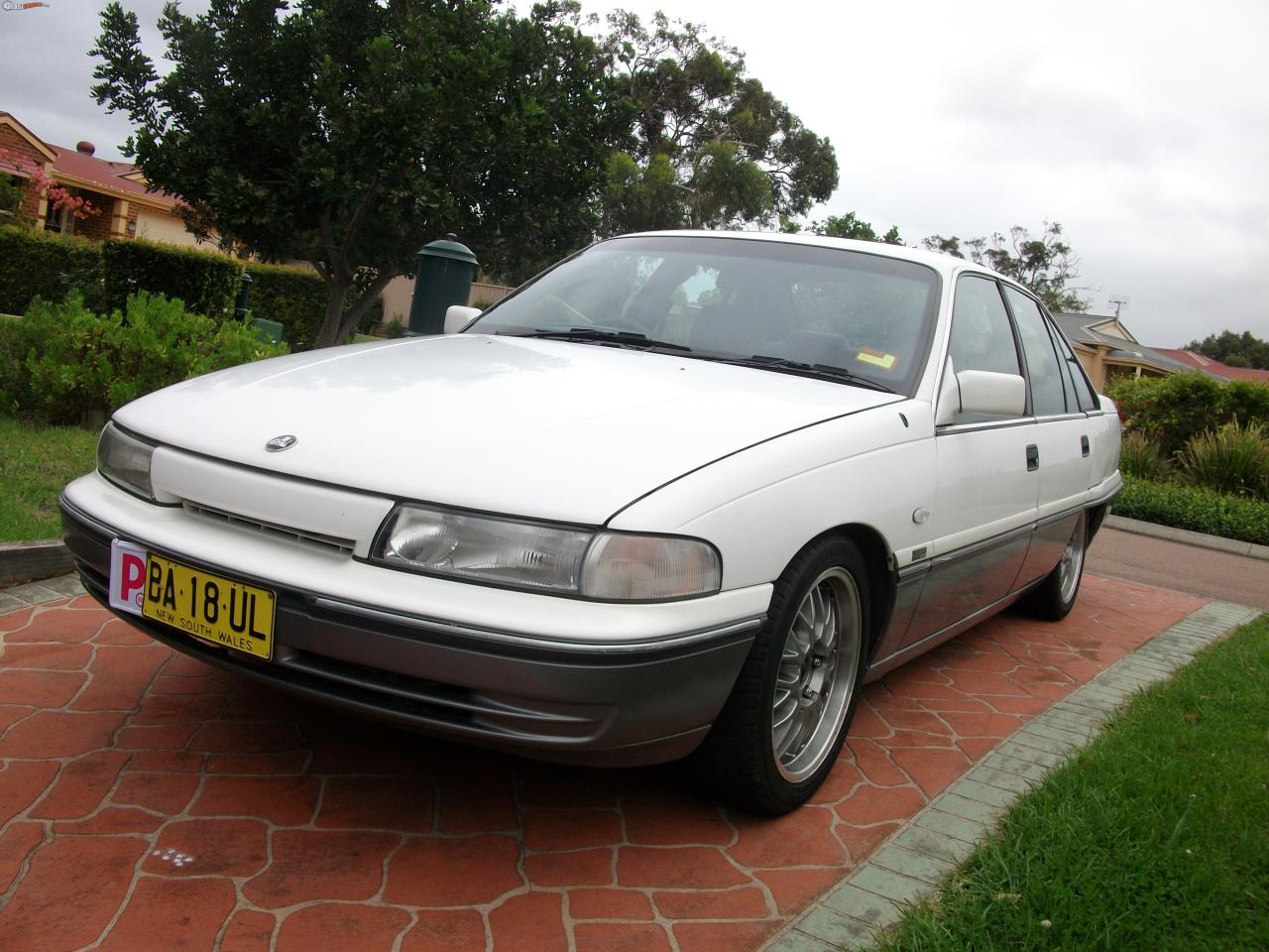 1992 Holden Calais Vp