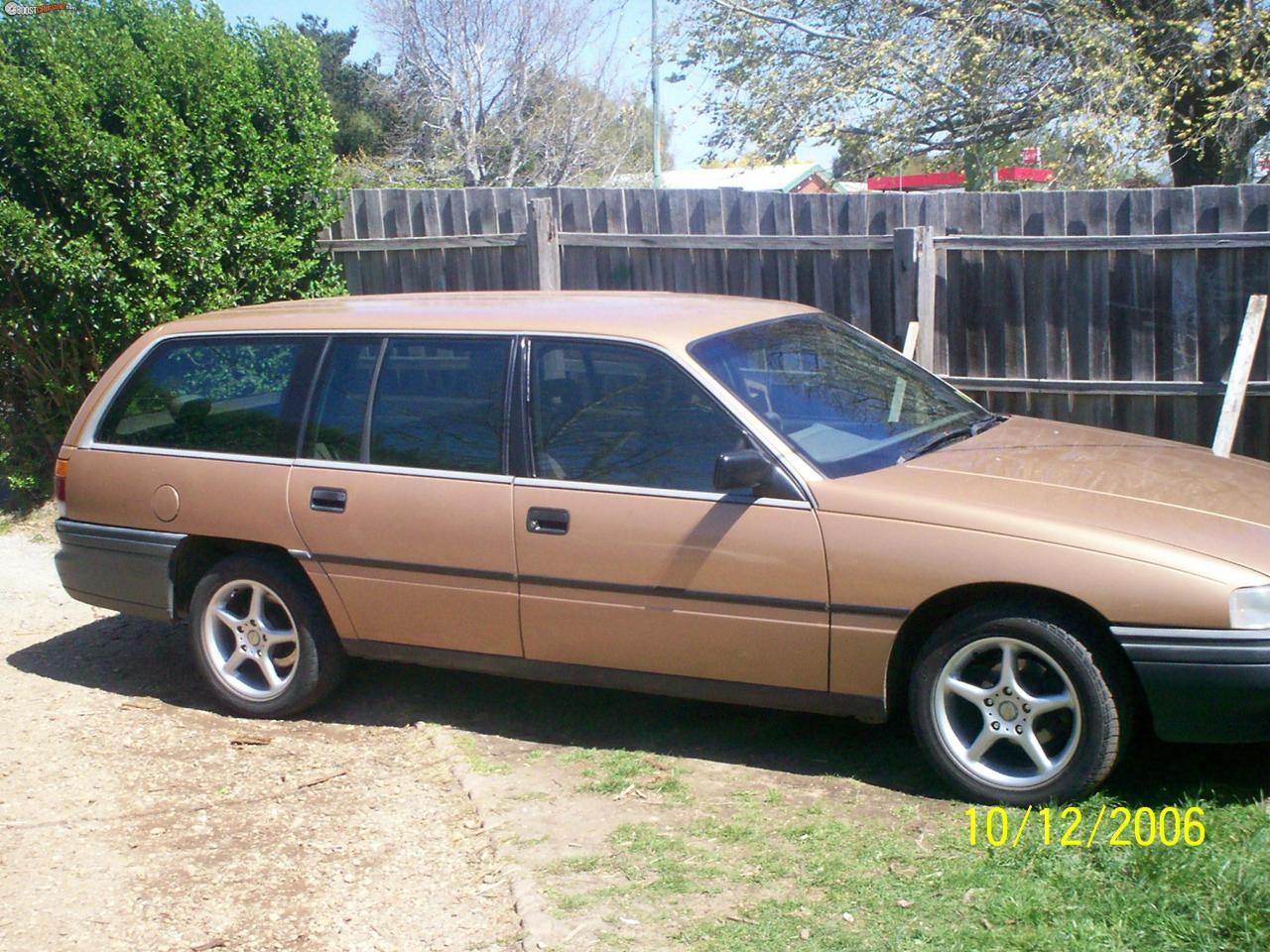 Vn_wagon's Holden