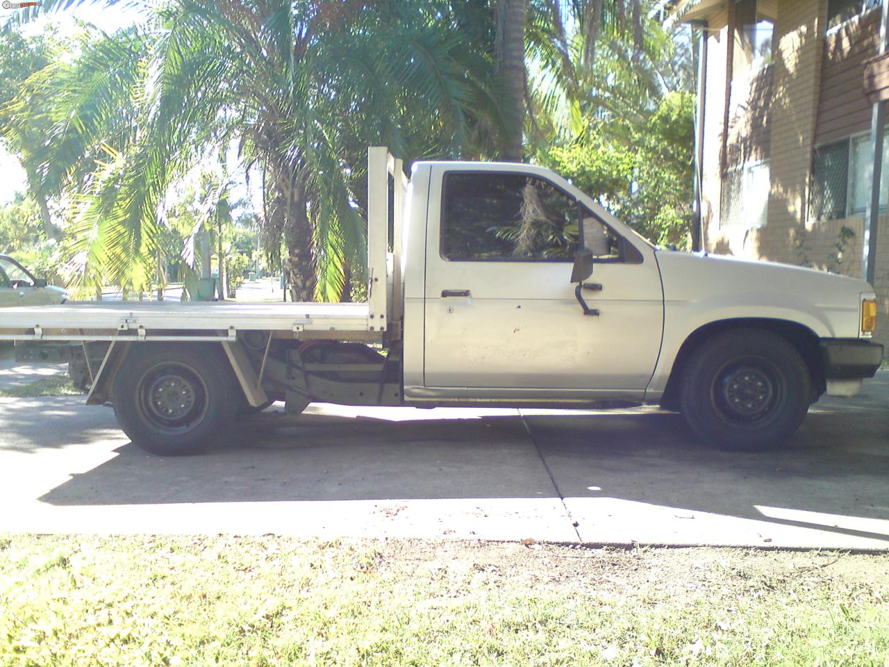 1987 Nissan Navara D22