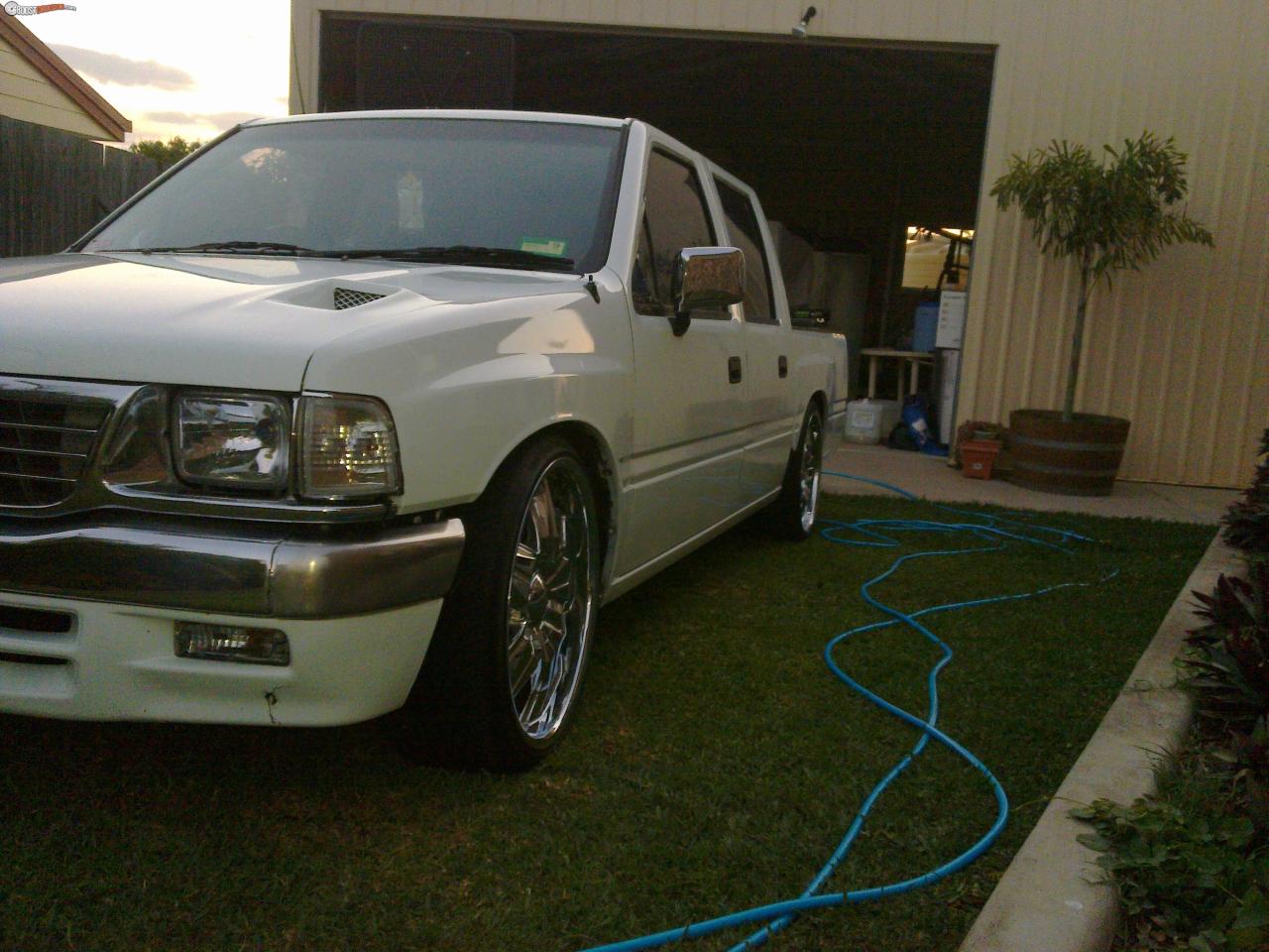 1990 Holden Rodeo Minitruck