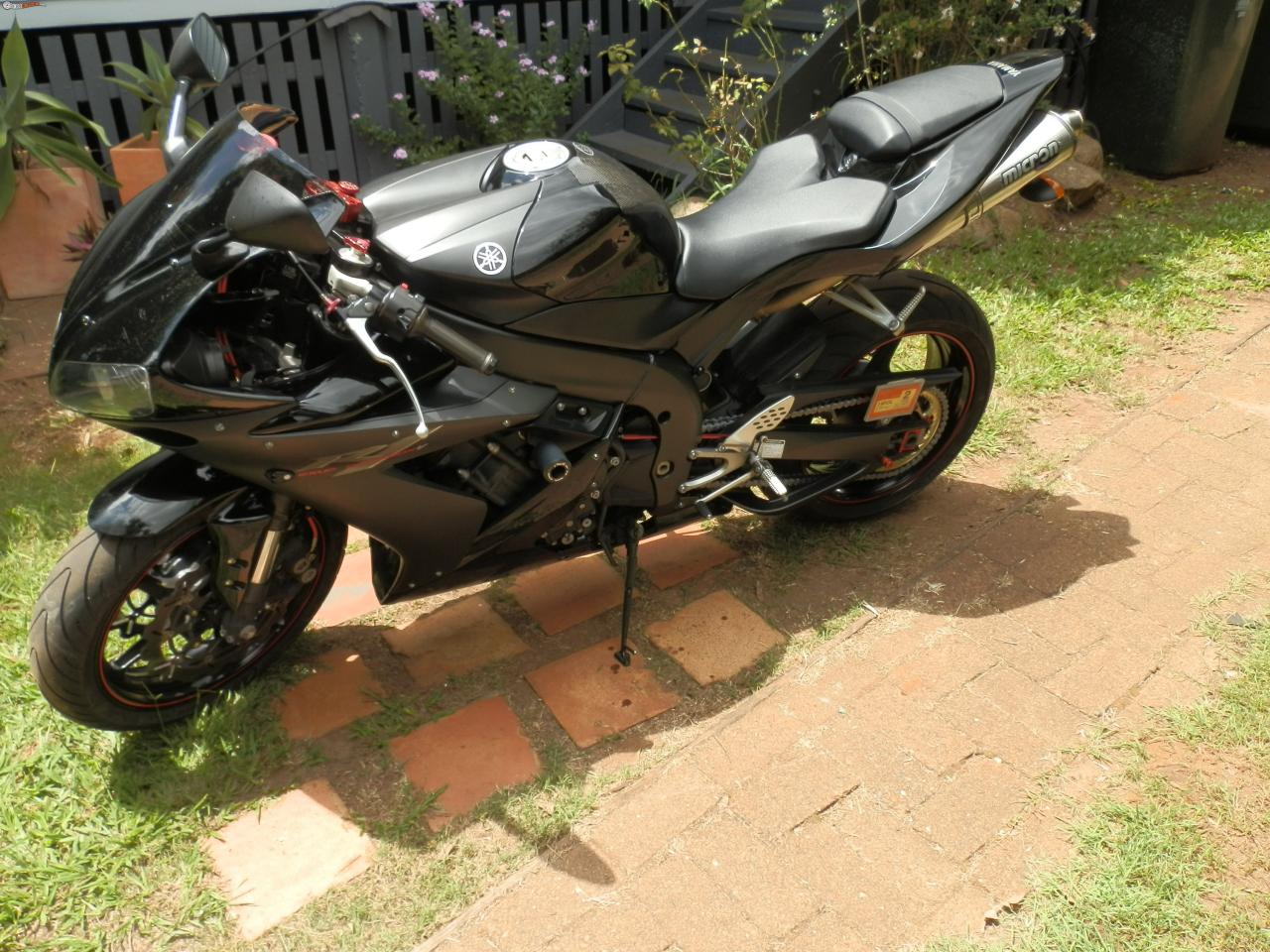 2006 Yamaha R1 