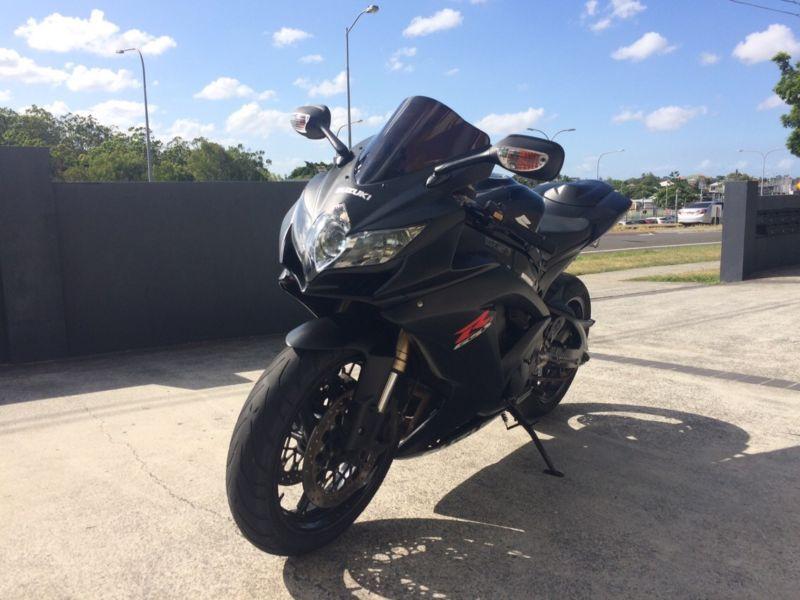 Suzuki GSX R 600 k8