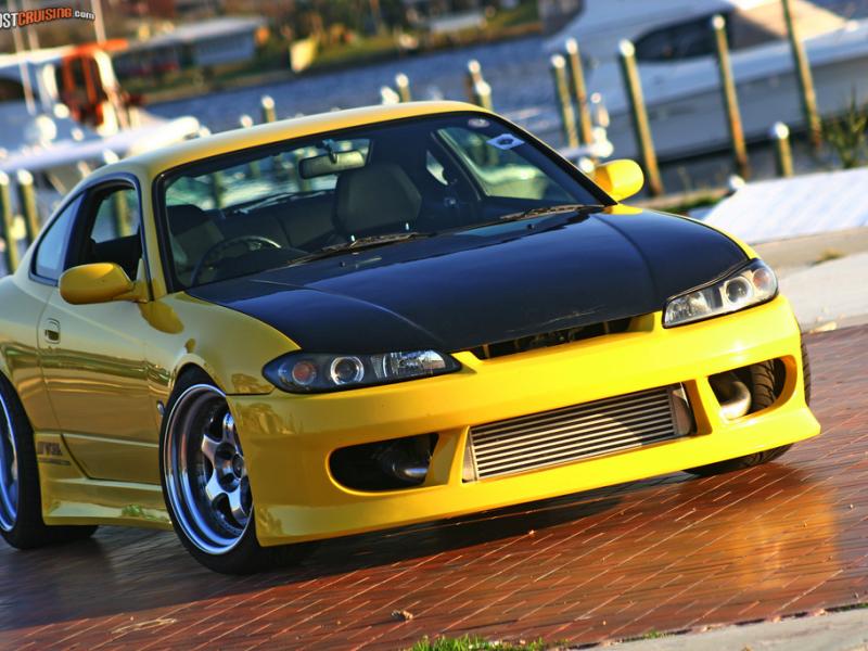 Nissan Silvia s14 желтая