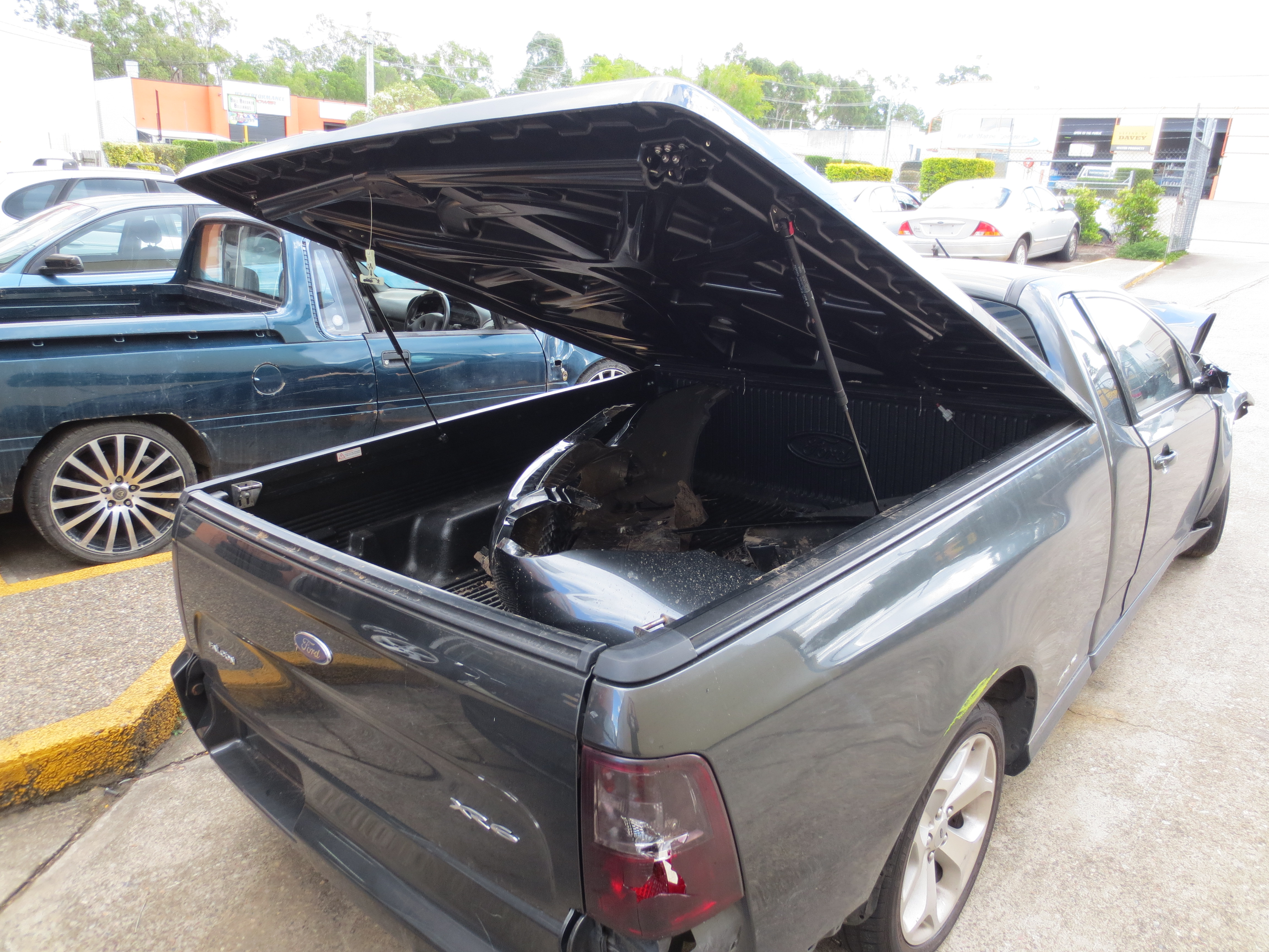 Ford Falcon FG XR6 TUB Not-complete