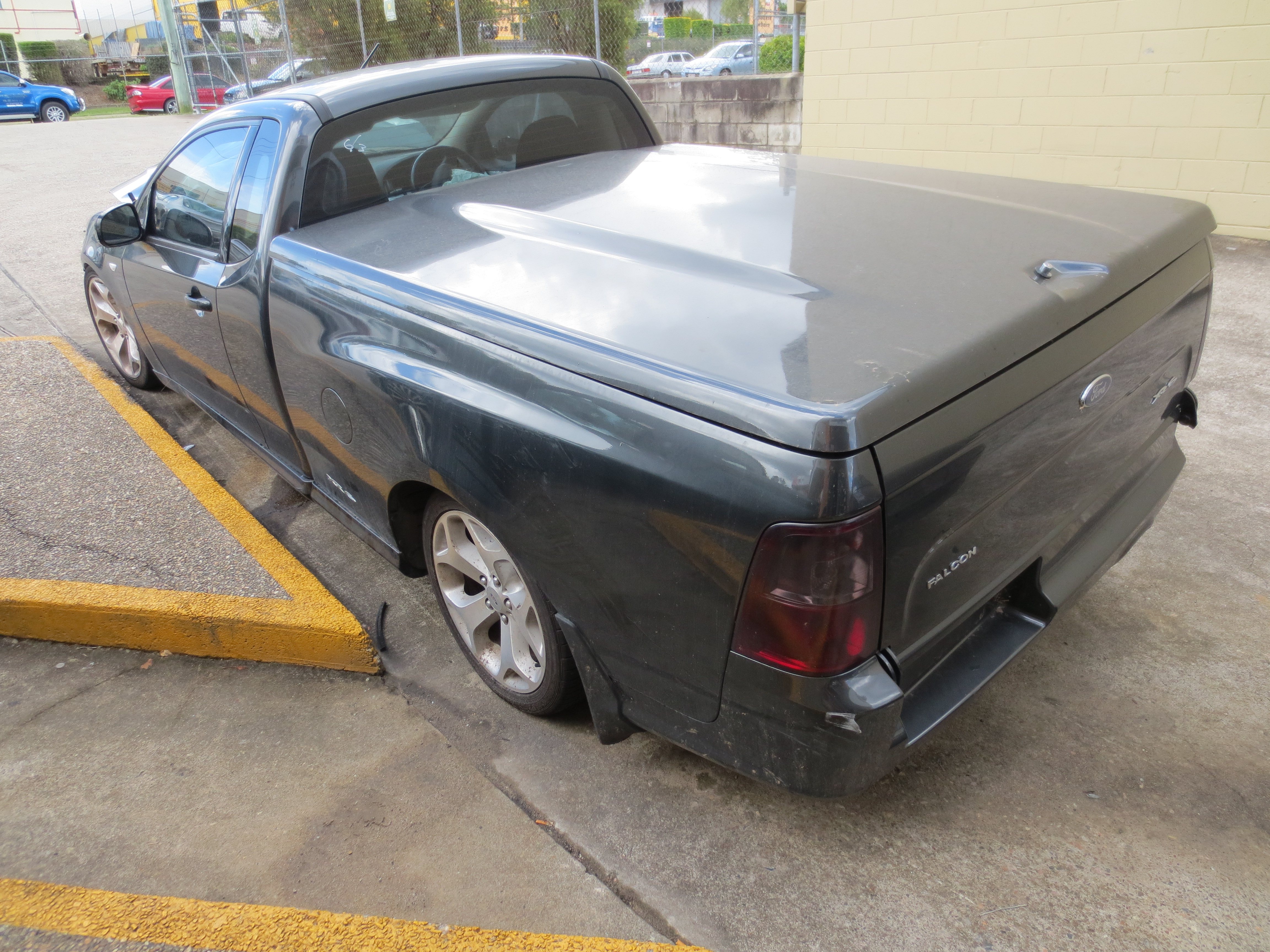 Ford Falcon FG XR6 TUB Not-complete