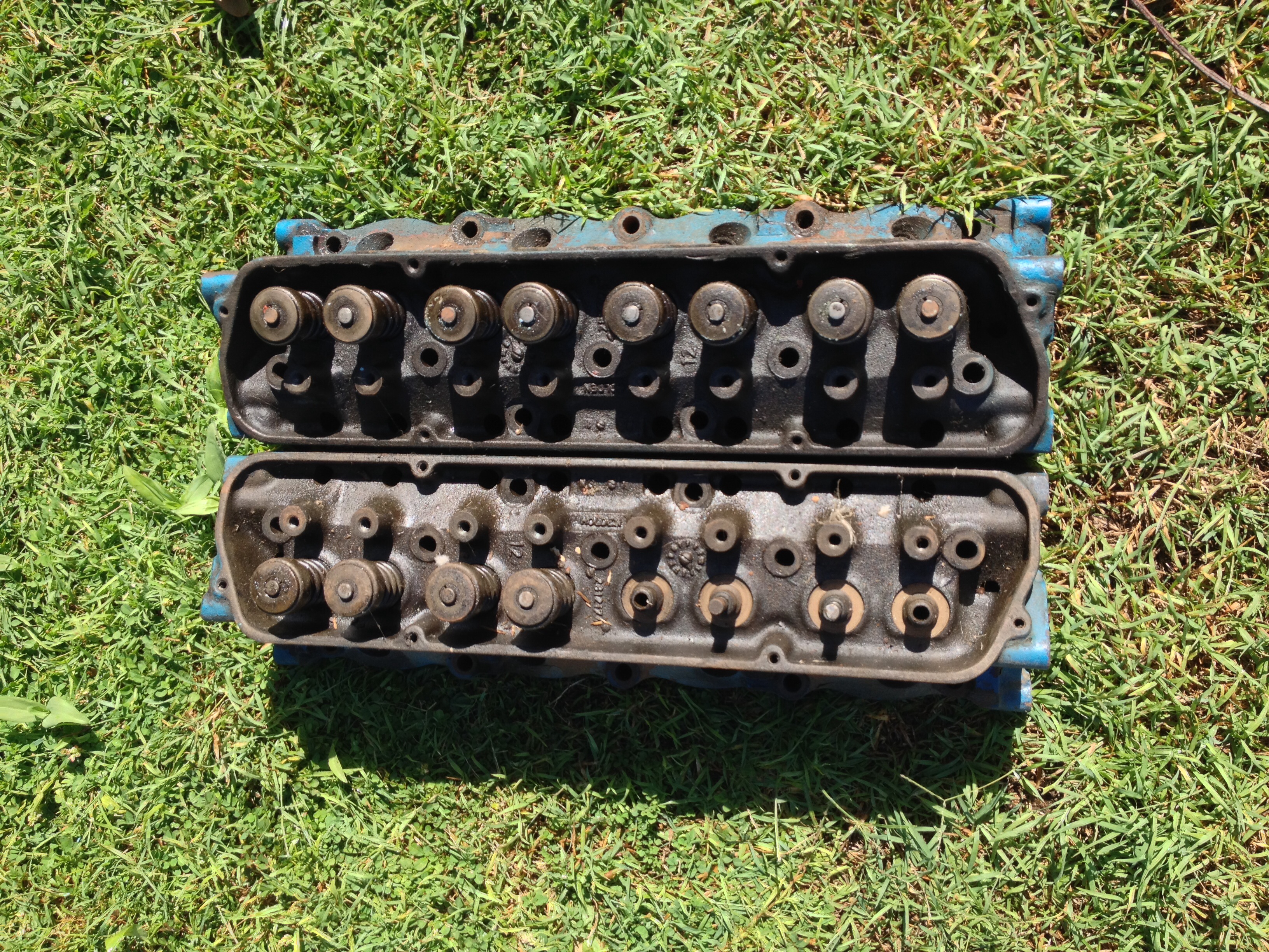 Holden 308 Heads From a LATE Model 5L V8