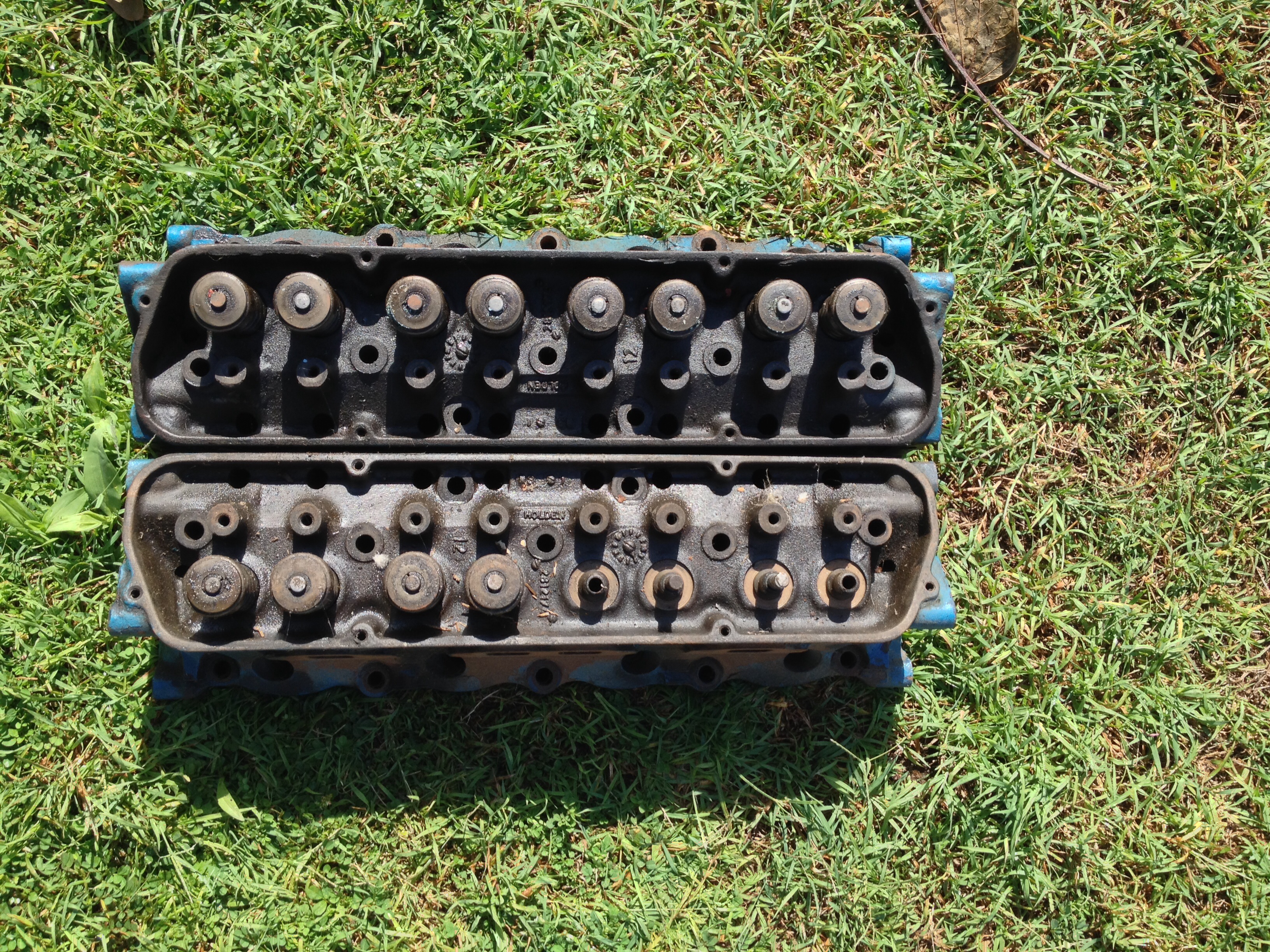 Holden 308 Heads From a LATE Model 5L V8