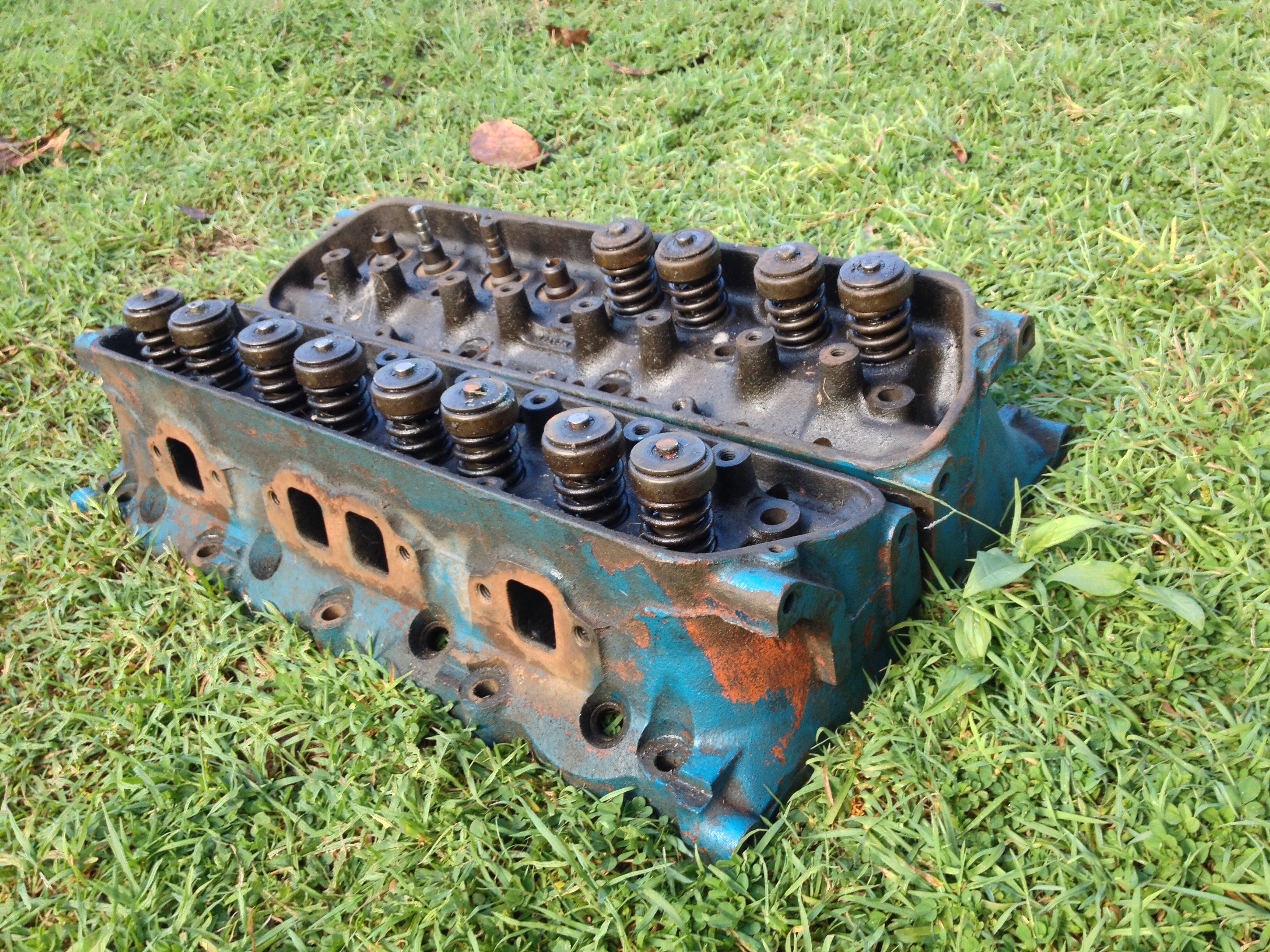 Holden 308 Heads From a LATE Model 5L V8