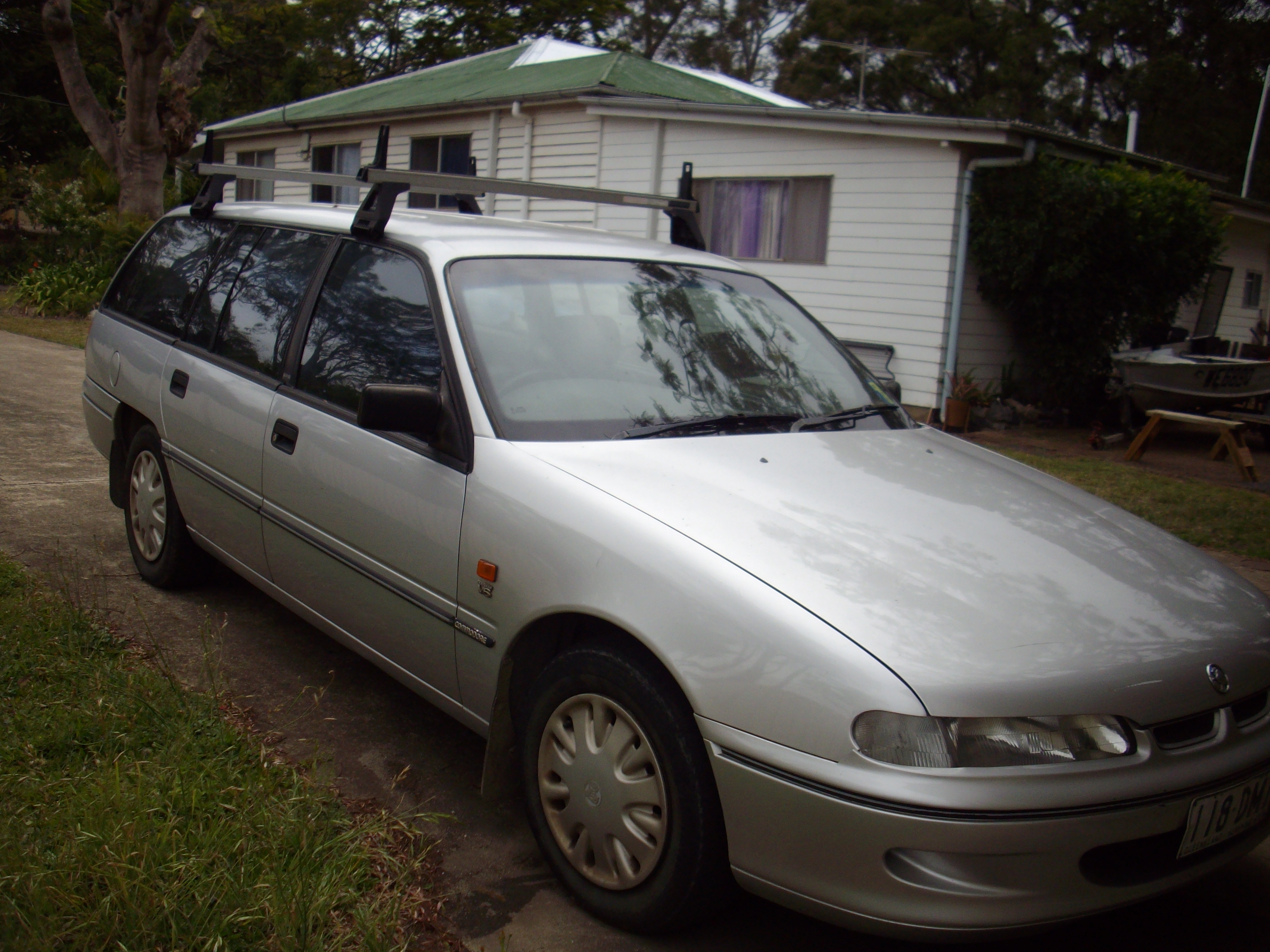 VS Commodore Wagon Complete Car For Wrecking