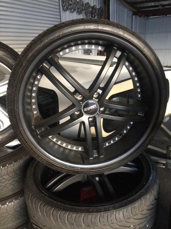 22 INCH VE Commodore Rims and Tyres