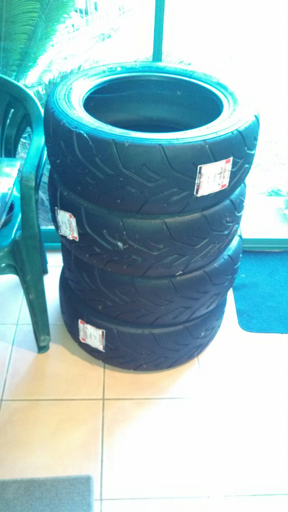 Yokohama Advan A048 SEMI Slick 205/55/r16